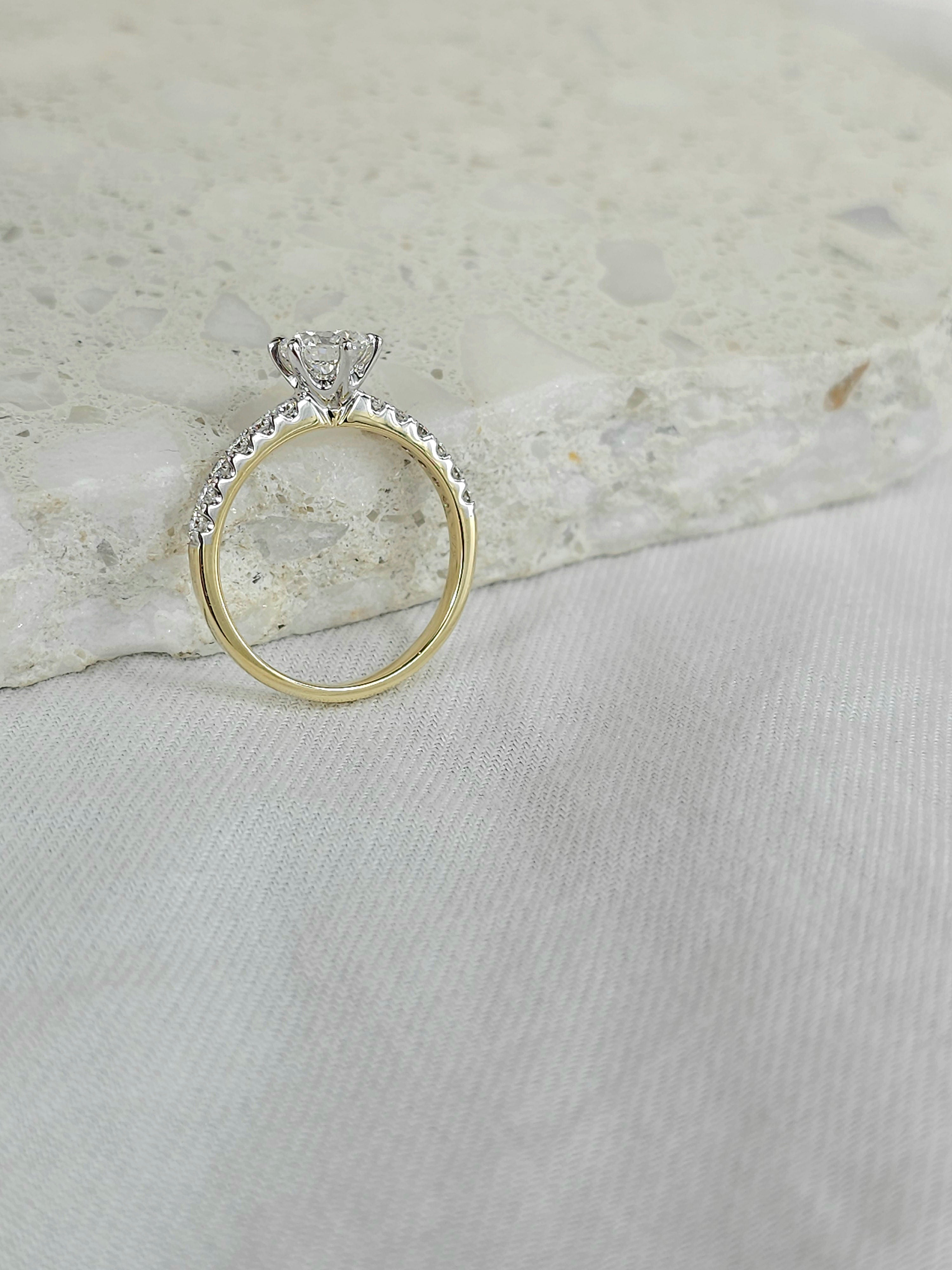 9ct Yellow and White Gold Lab-Grown Round Brilliant cut Diamond Ring, 0.80ct Centre