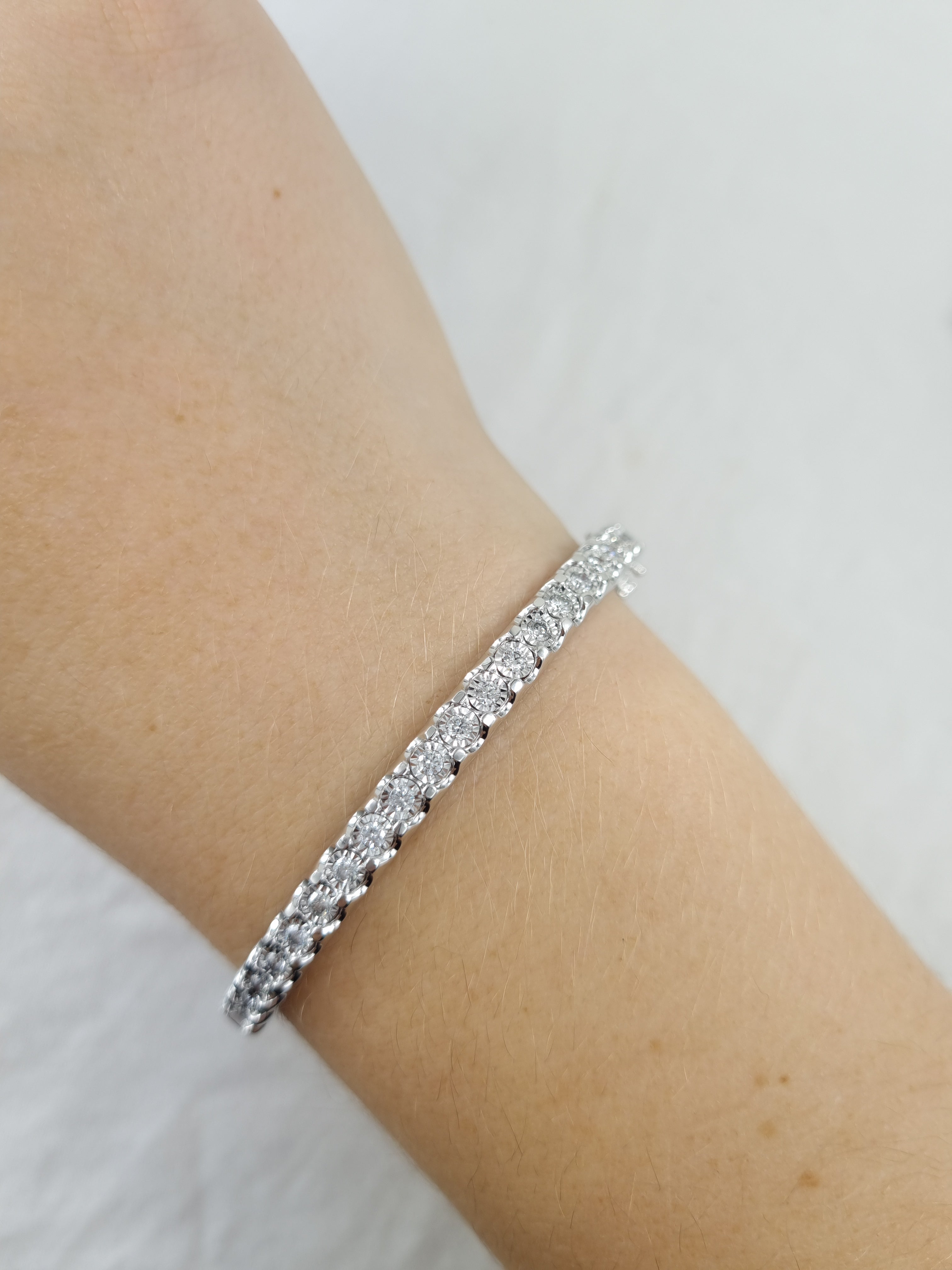 9ct White Gold Diamond Bangle, 0.90ct total