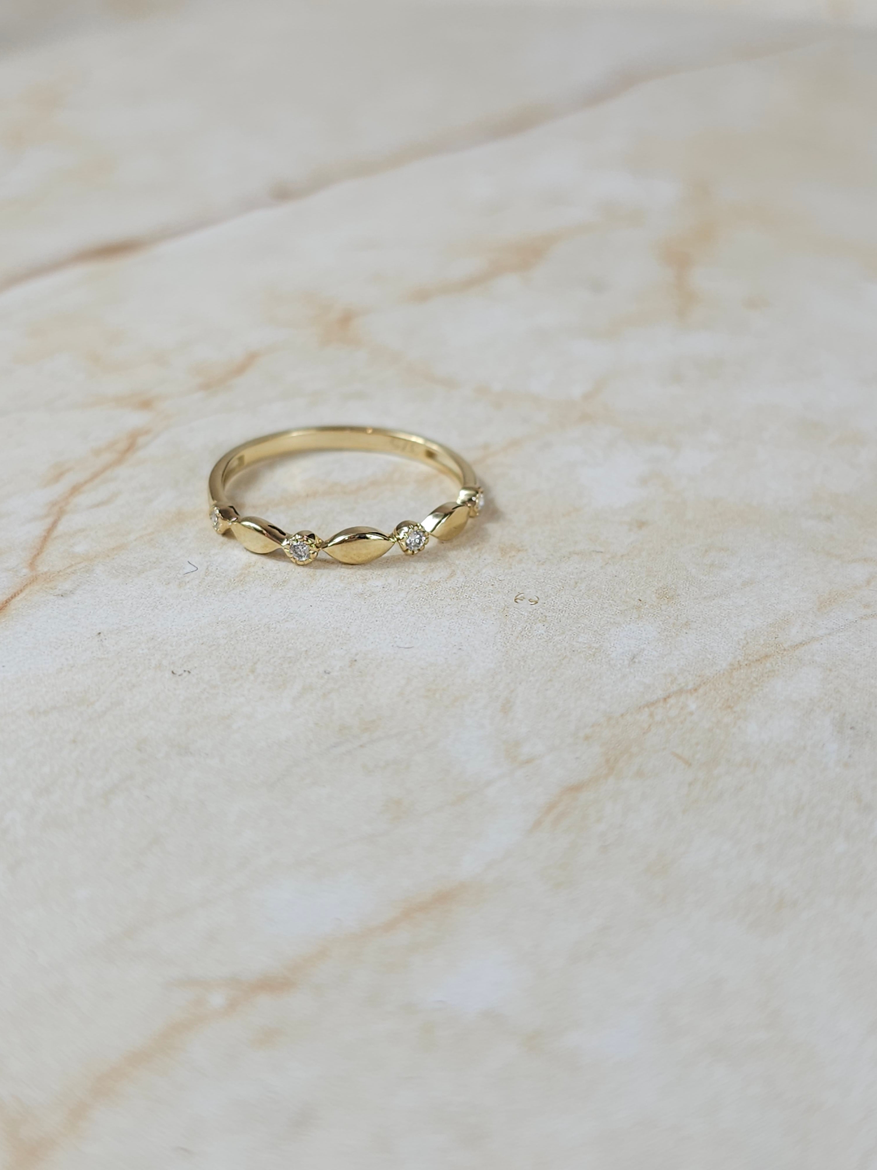 9ct 0.05ct diamond ring