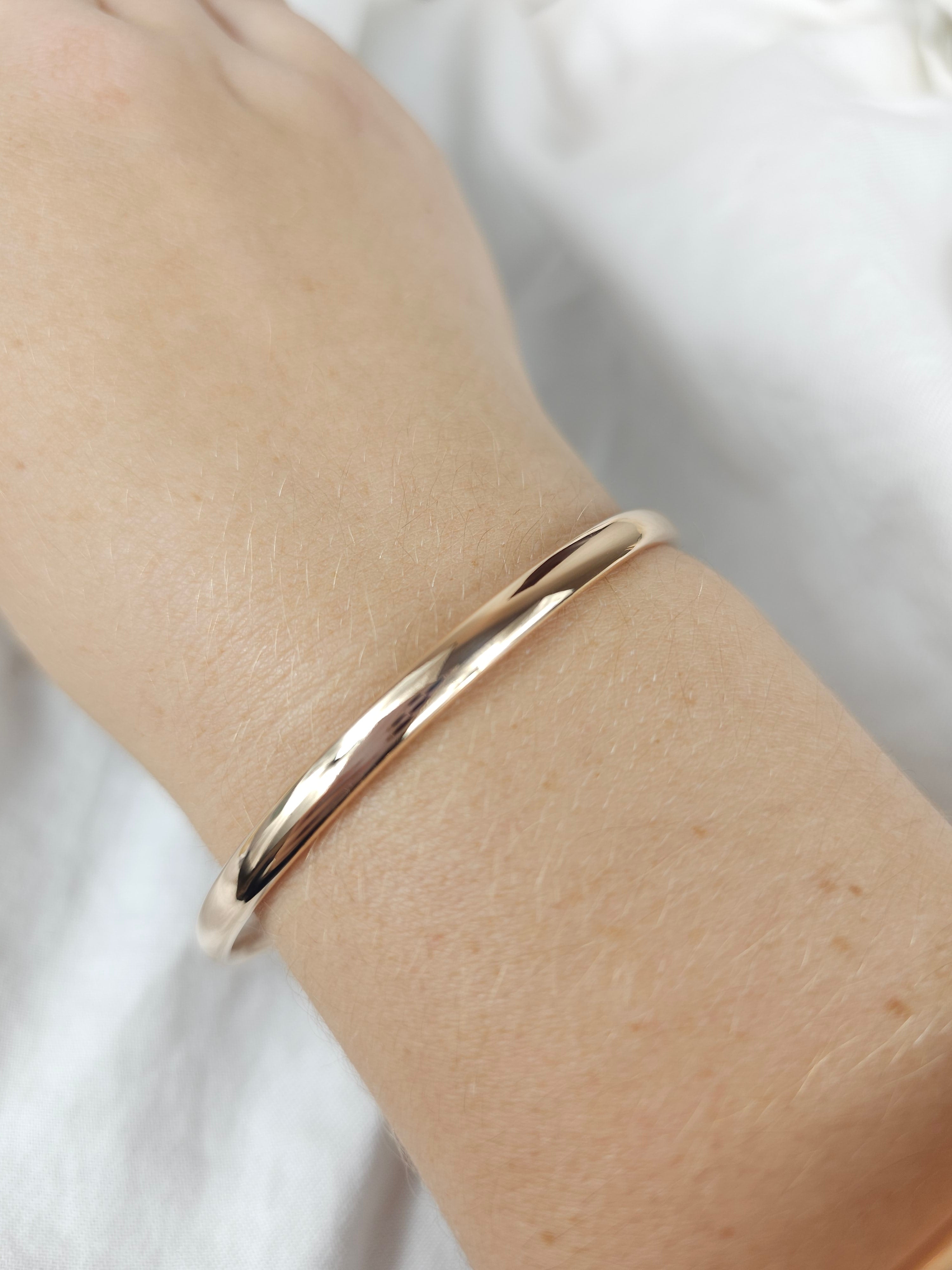 9ct Rose Gold Silver filled bangle, 64mm