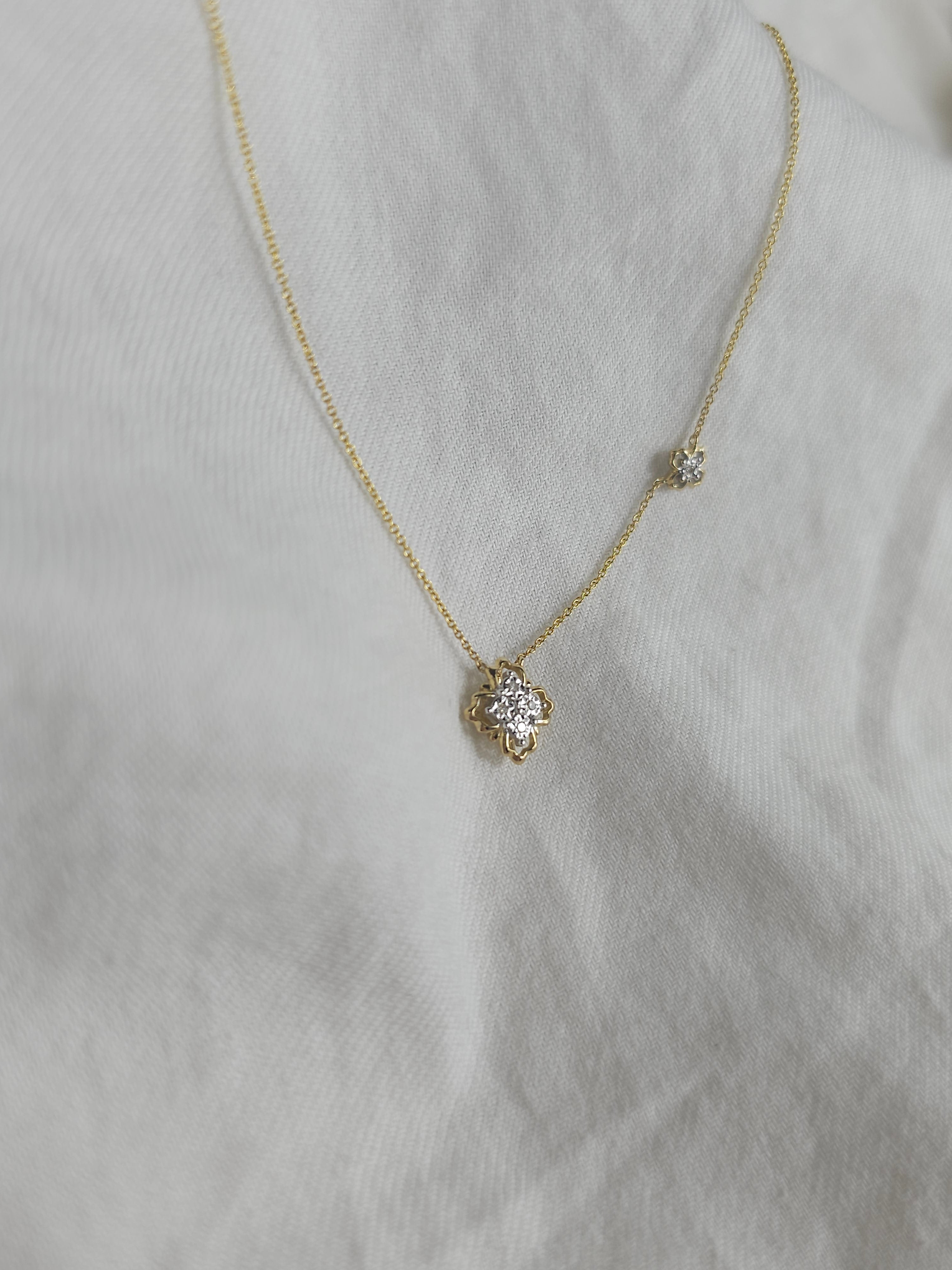 9ct Yellow and White Gold Diamond necklet, 0.028ct total