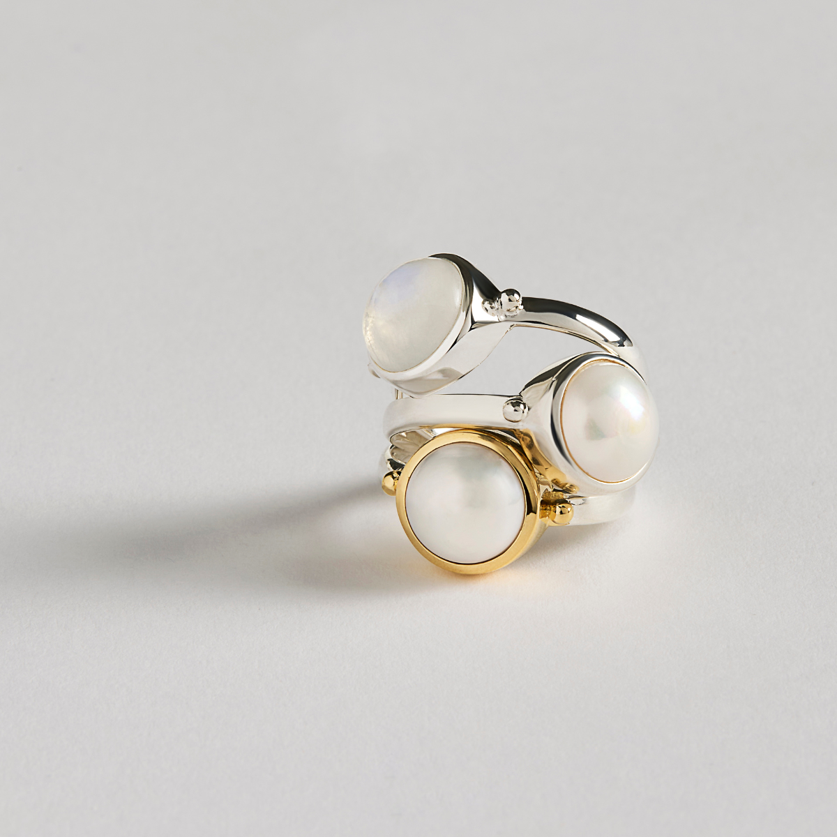 Najo Garland Pearl Ring