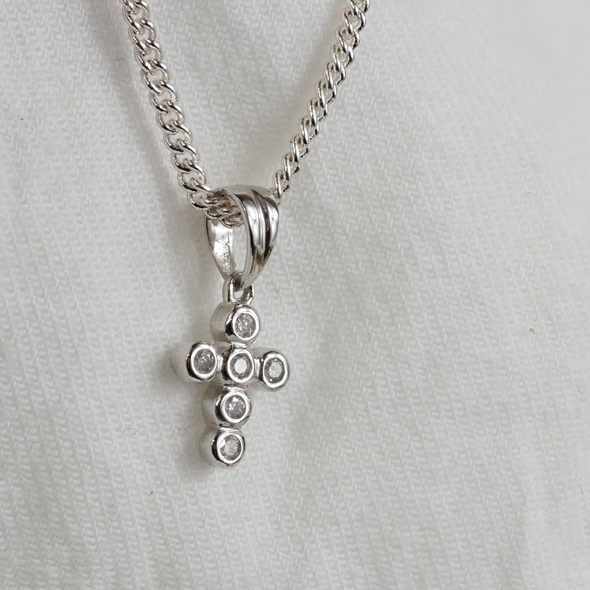 9ct White Gold Diamond Cross Pendant, 0.07ct Total