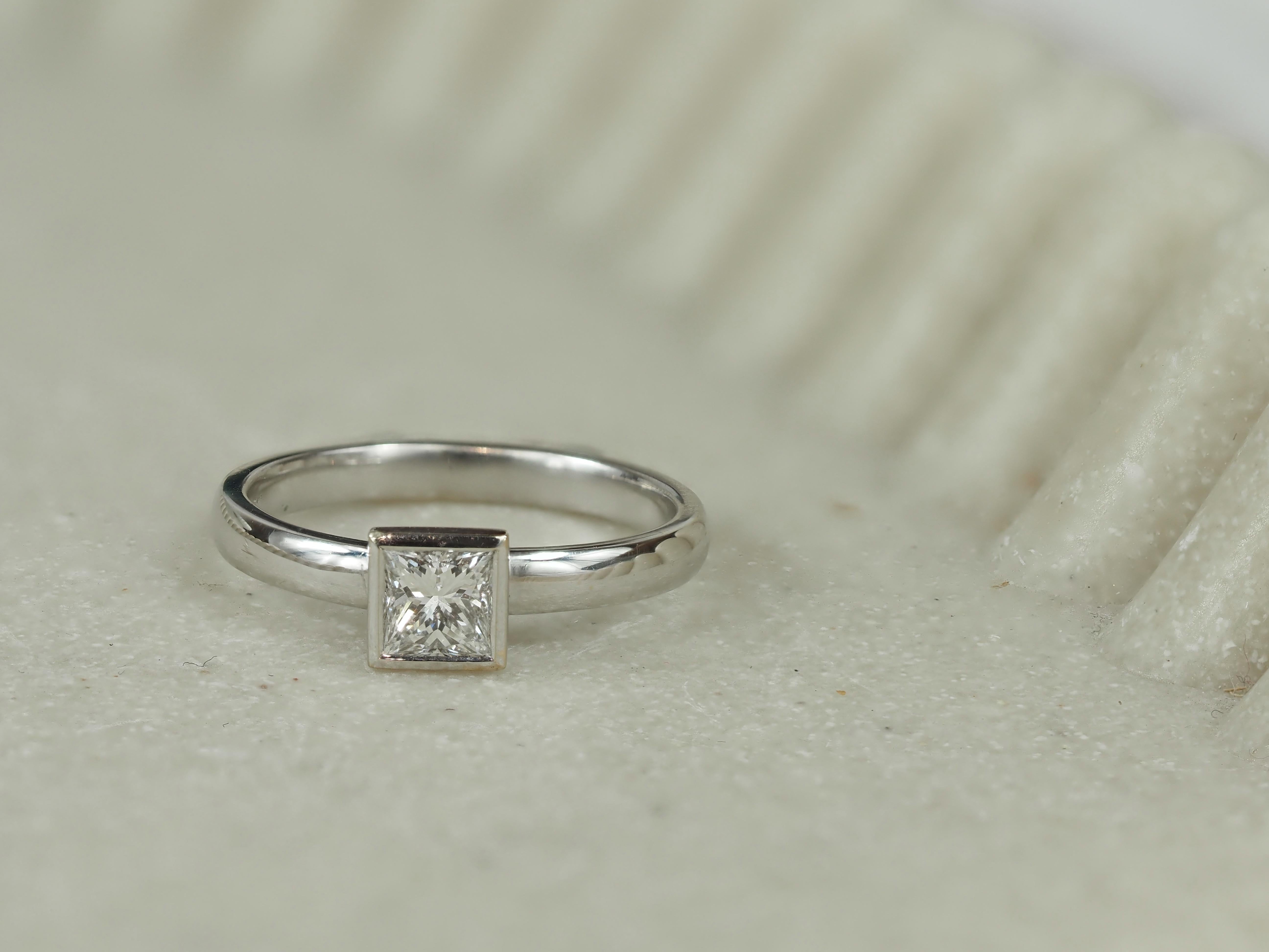 18ct White Gold Princess Cut Diamond Engagement Ring, 0.52ct Centre