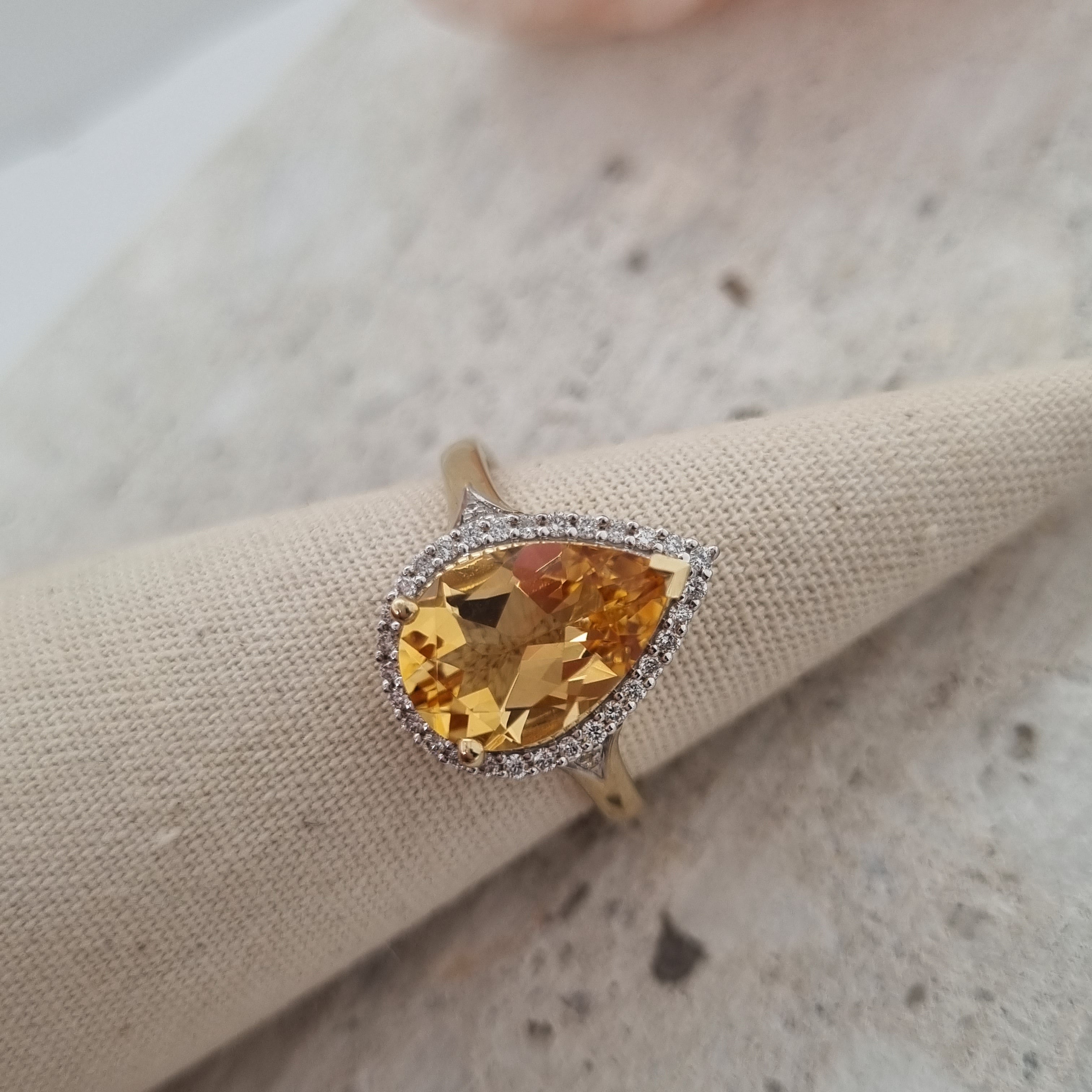 9ct Yellow Gold Citrine & Diamond Ring