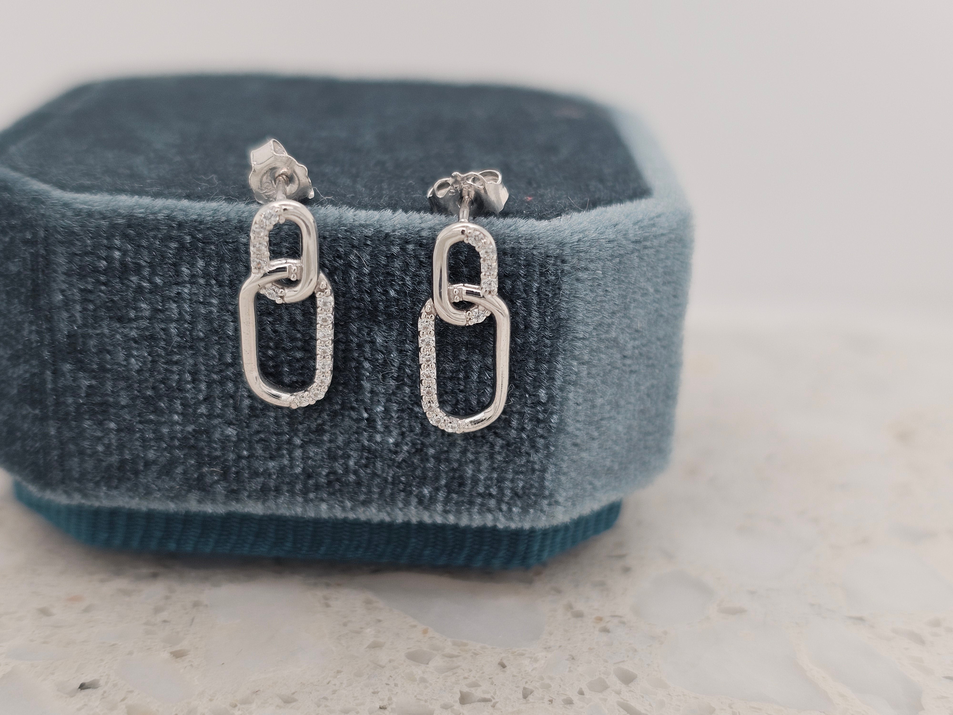 9ct white gold cubic zirconia paperclip studs