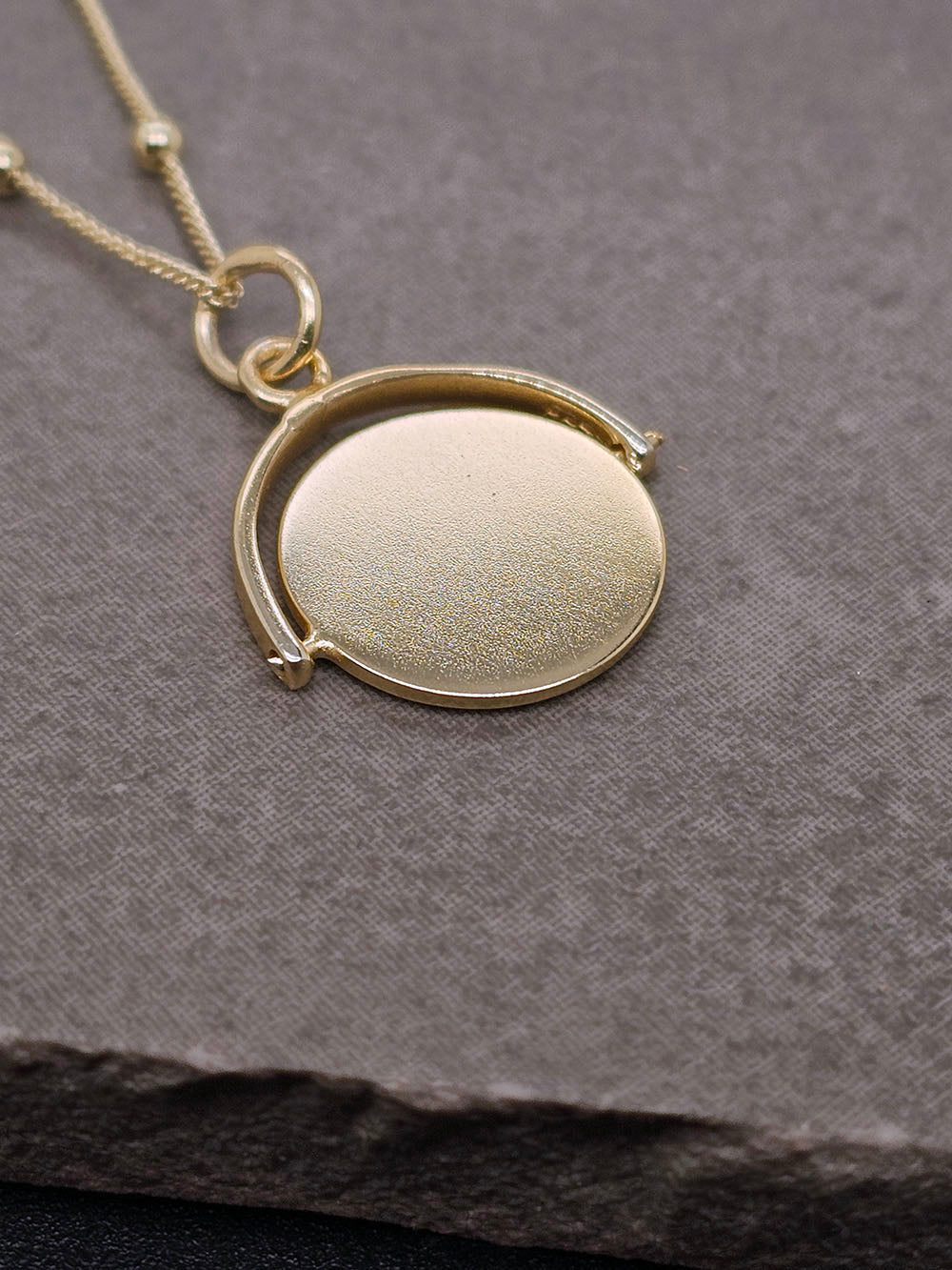 Customizable Round Disc Necklet