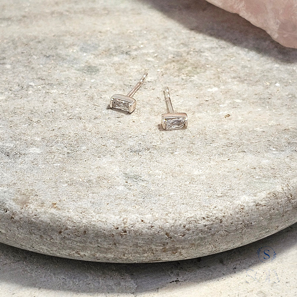 Solv Sterling Silver Cubic Zirconia Stud Earrings
