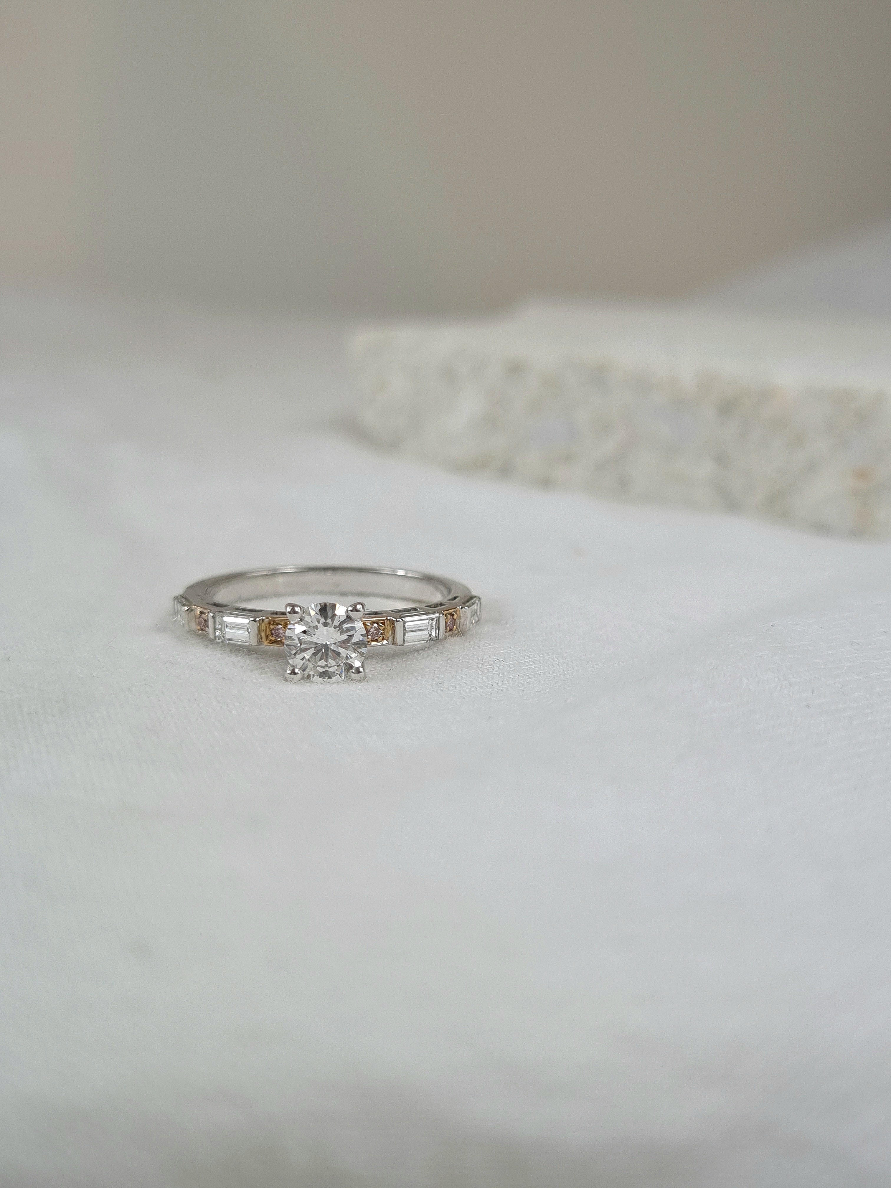 18ct Rose and White Gold 'Pink Caviar' Argyle Diamond ring, total 0.92ct