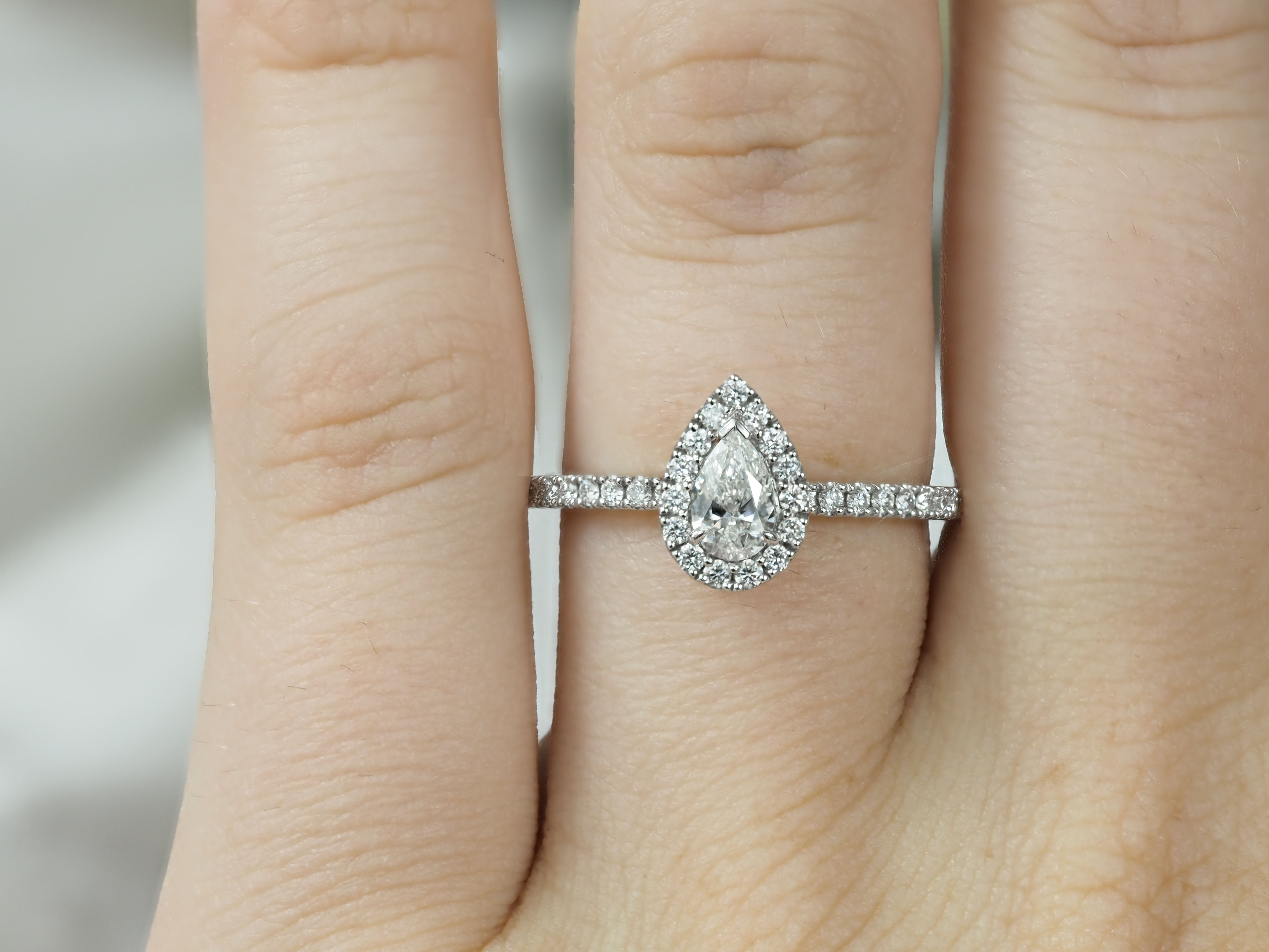 18ct White Gold Pear Cut Diamond Engagement Ring, 0.30 carat Centre