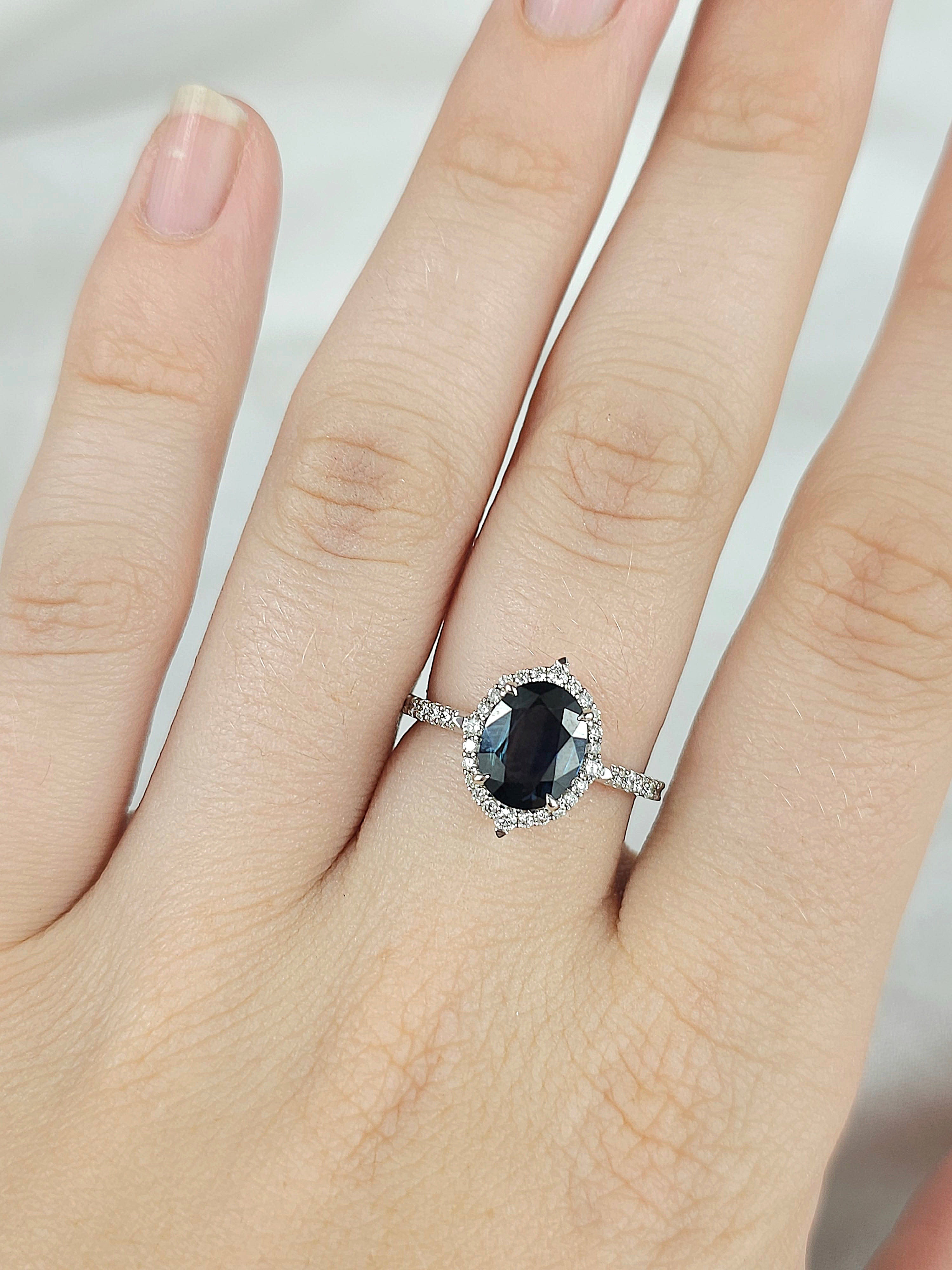 9ct White Gold Sapphire and Diamond ring, 2.09ct centre