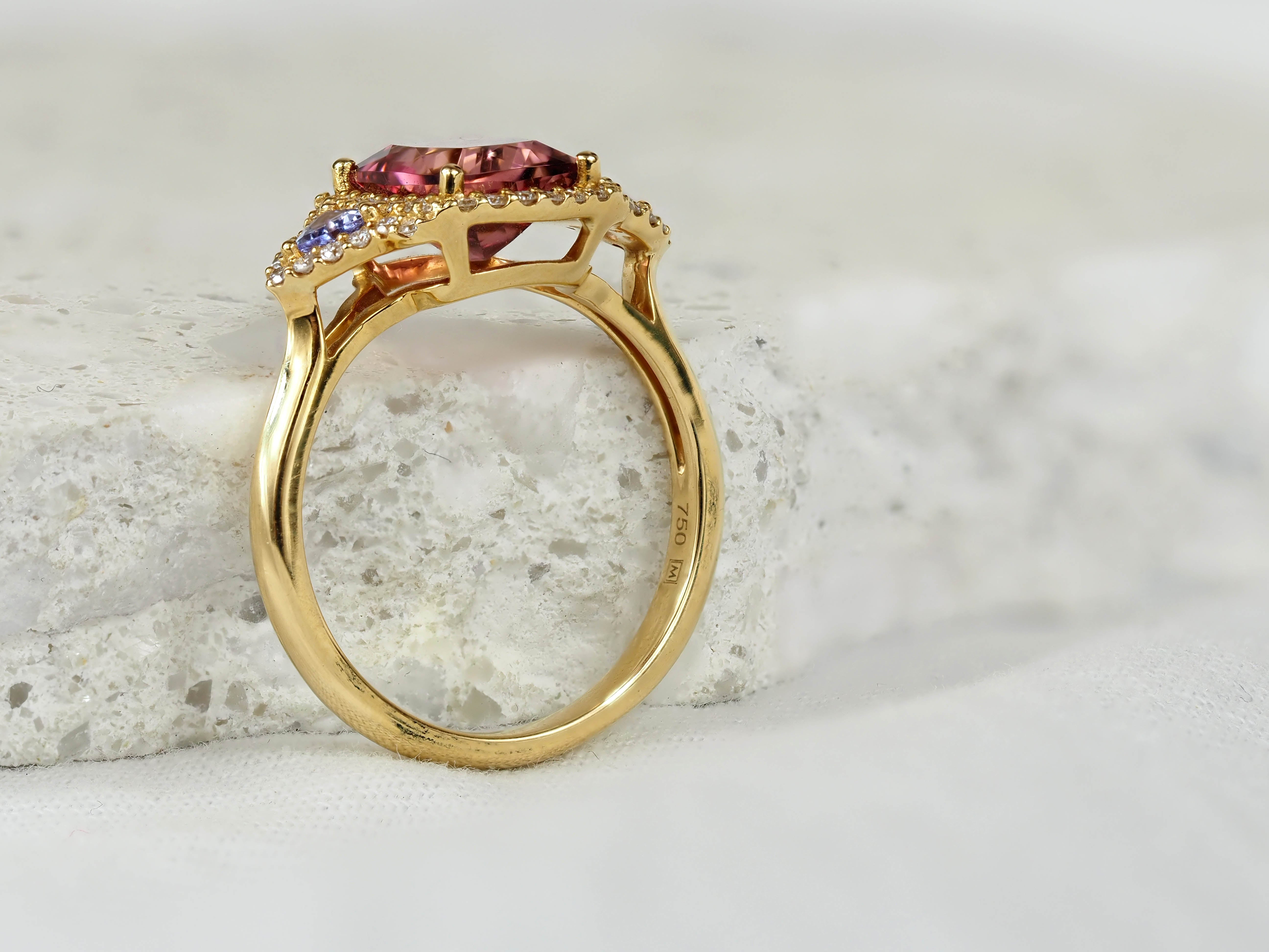 18ct Yellow Gold Pink Tourmaline & Tanzanite Ring