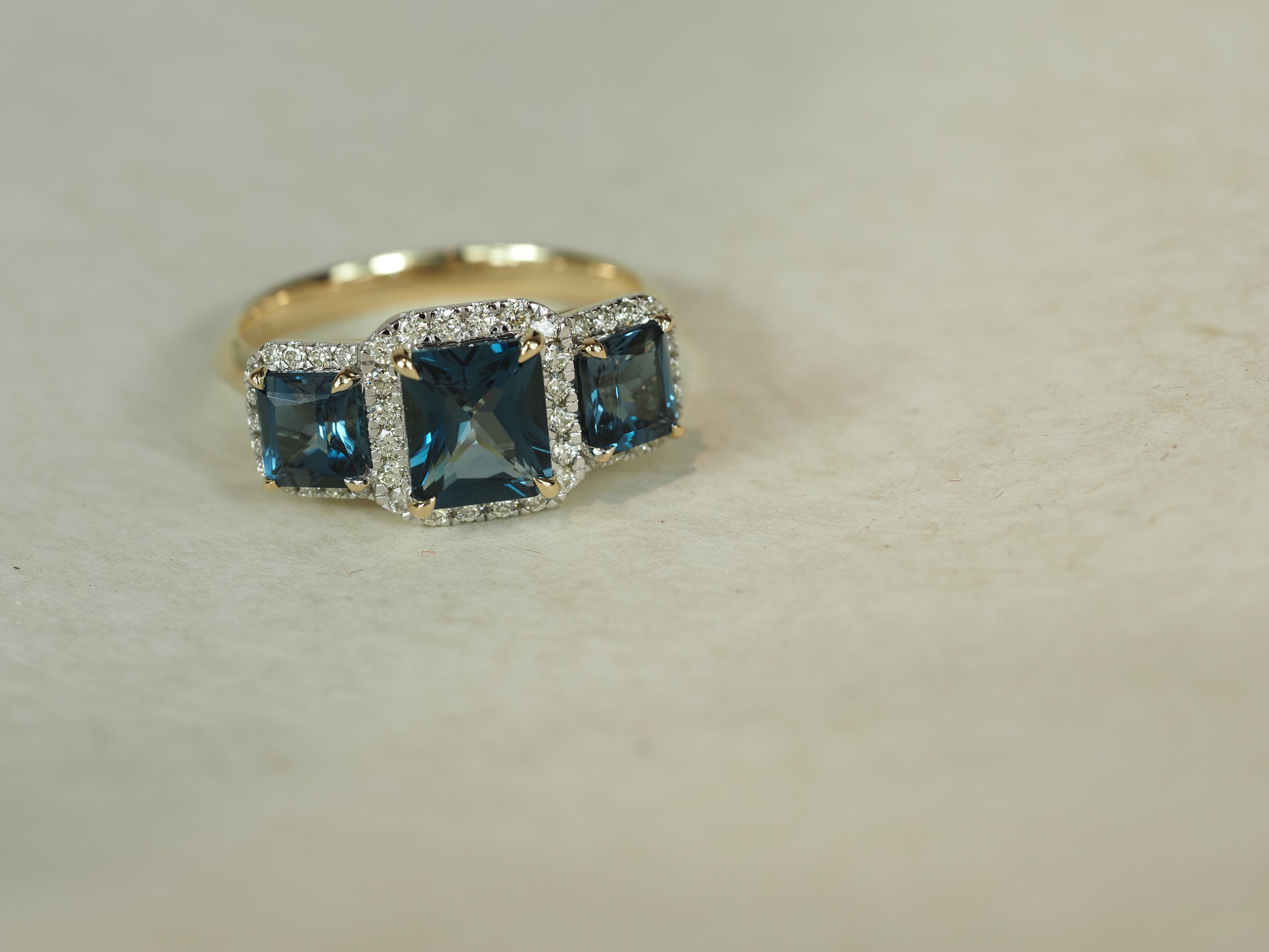 9ct Yellow Gold London Blue Topaz and Diamond ring