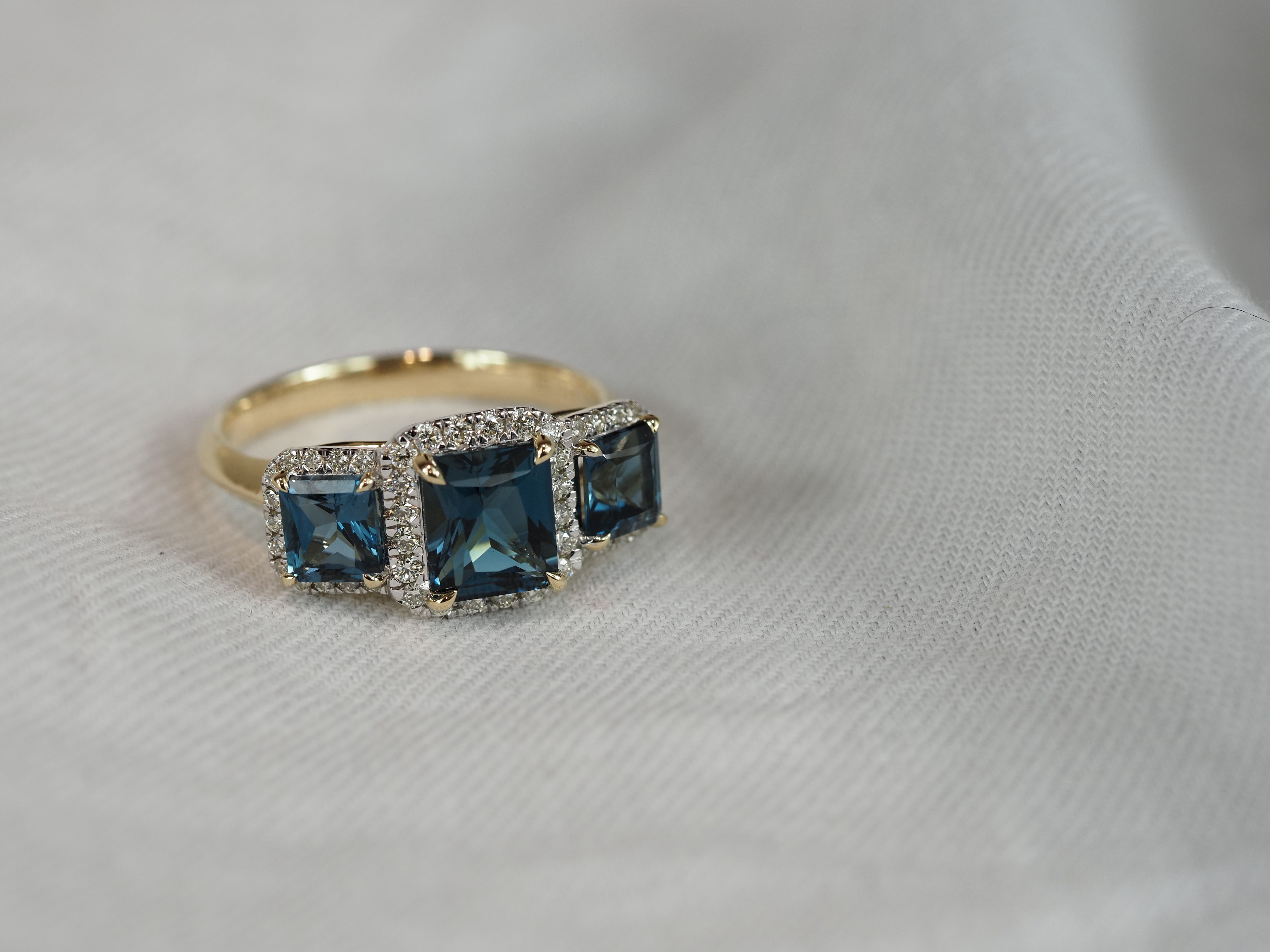 9ct Yellow Gold London Blue Topaz and Diamond ring