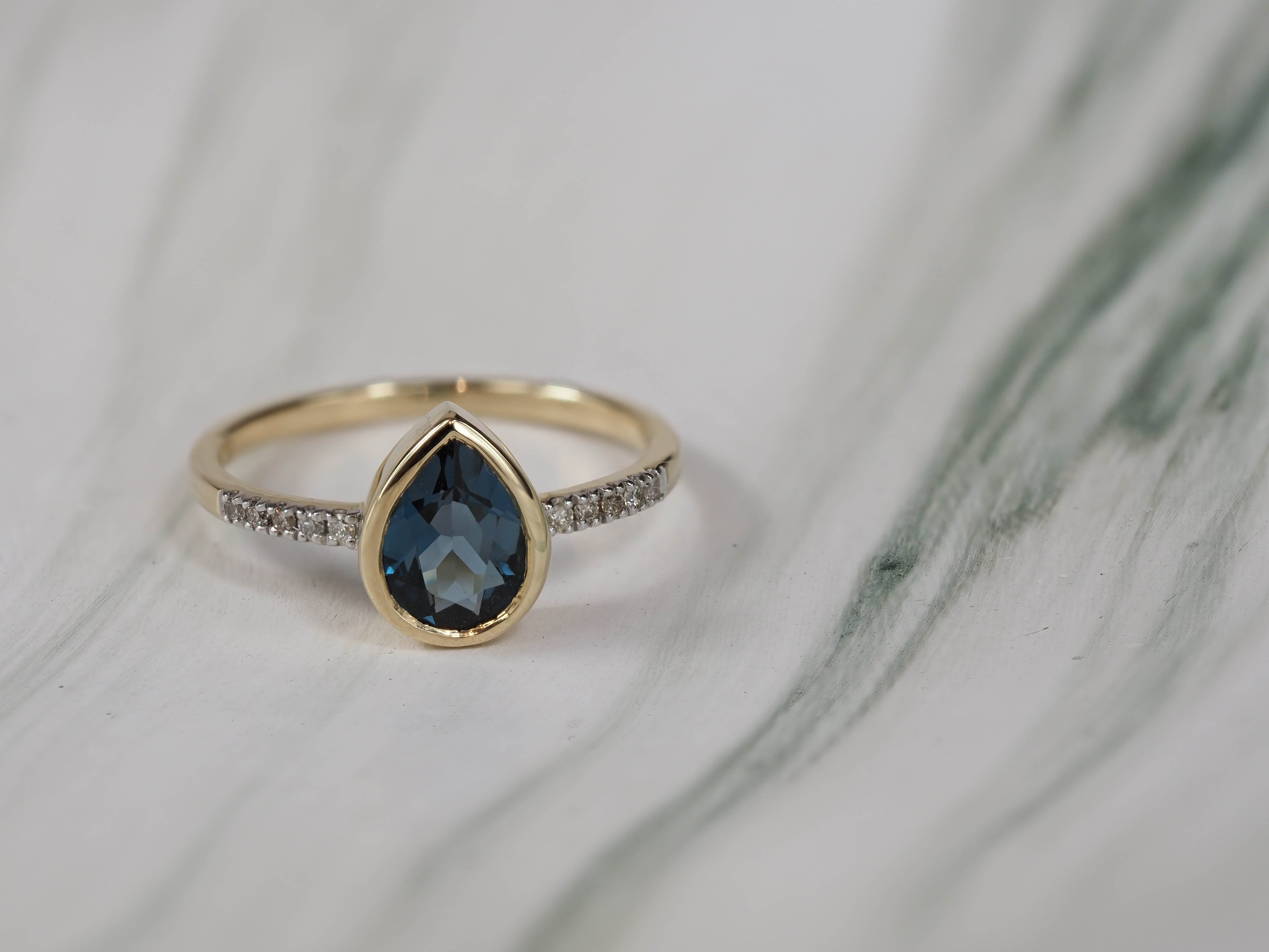 9ct Yellow Gold London Blue Topaz and Diamond Ring