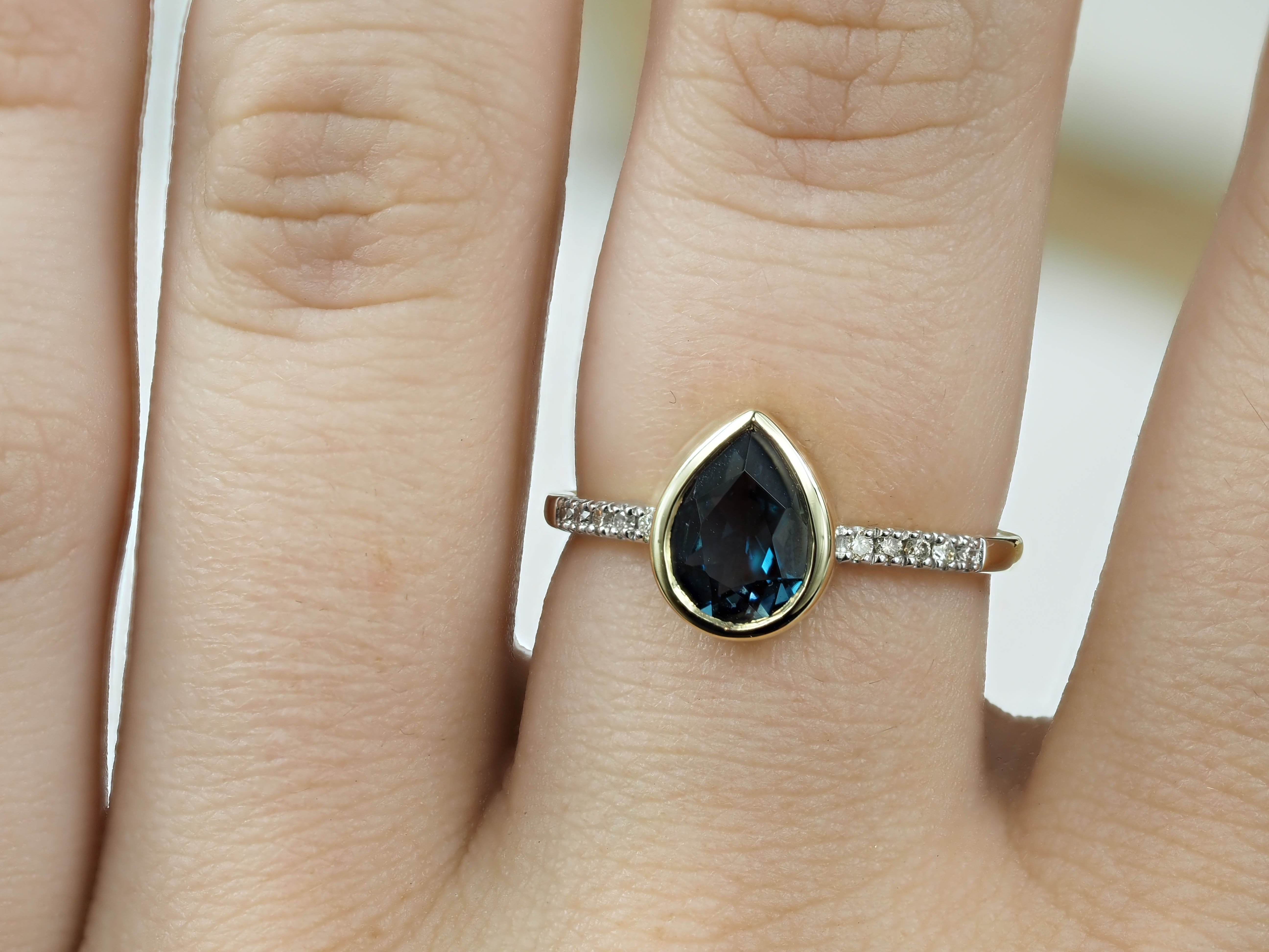 9ct Yellow Gold London Blue Topaz and Diamond Ring