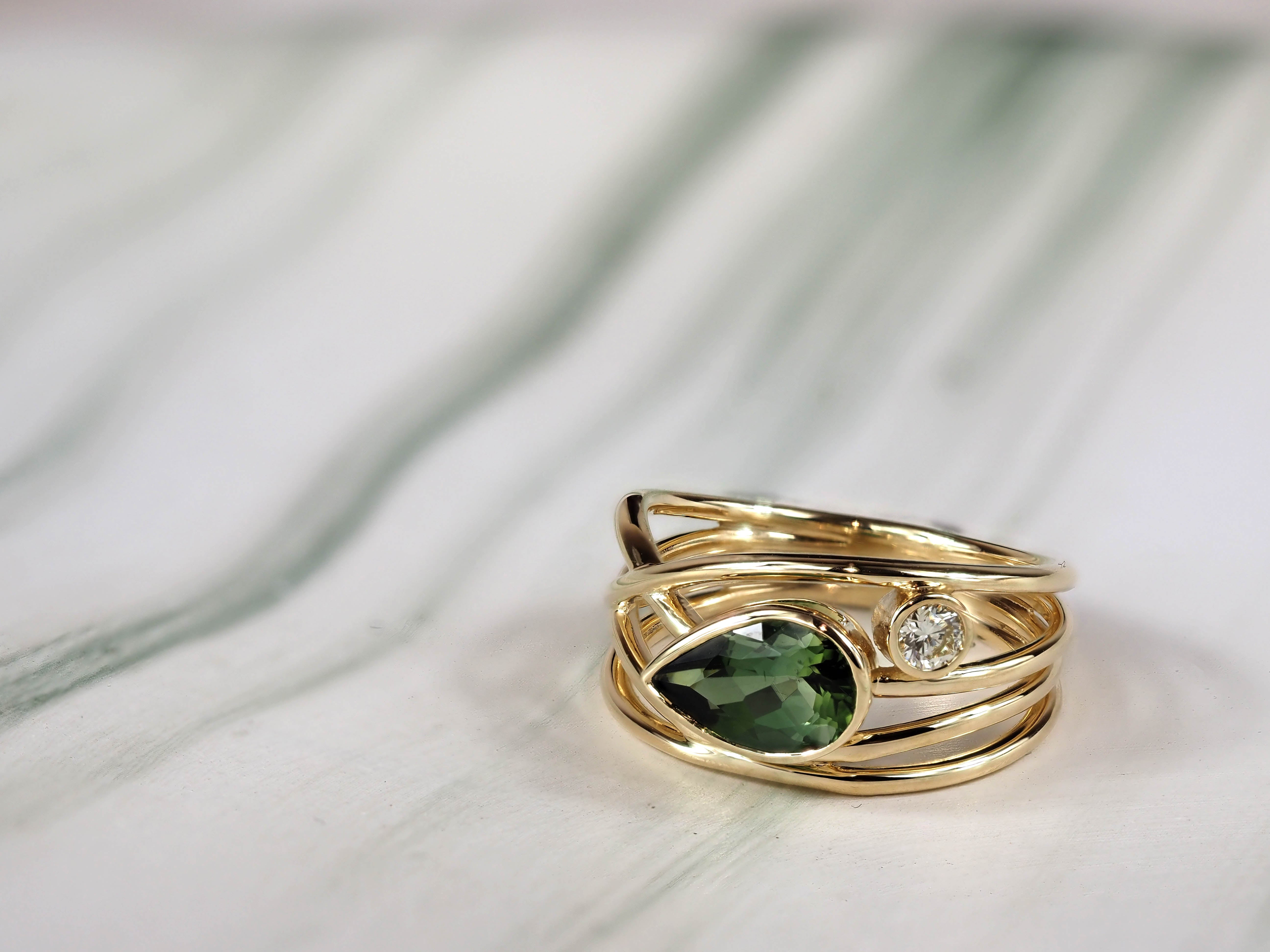 9ct Yellow Gold Green Tourmaline and Diamond Multi Wire Ring, 1.20ct Centre