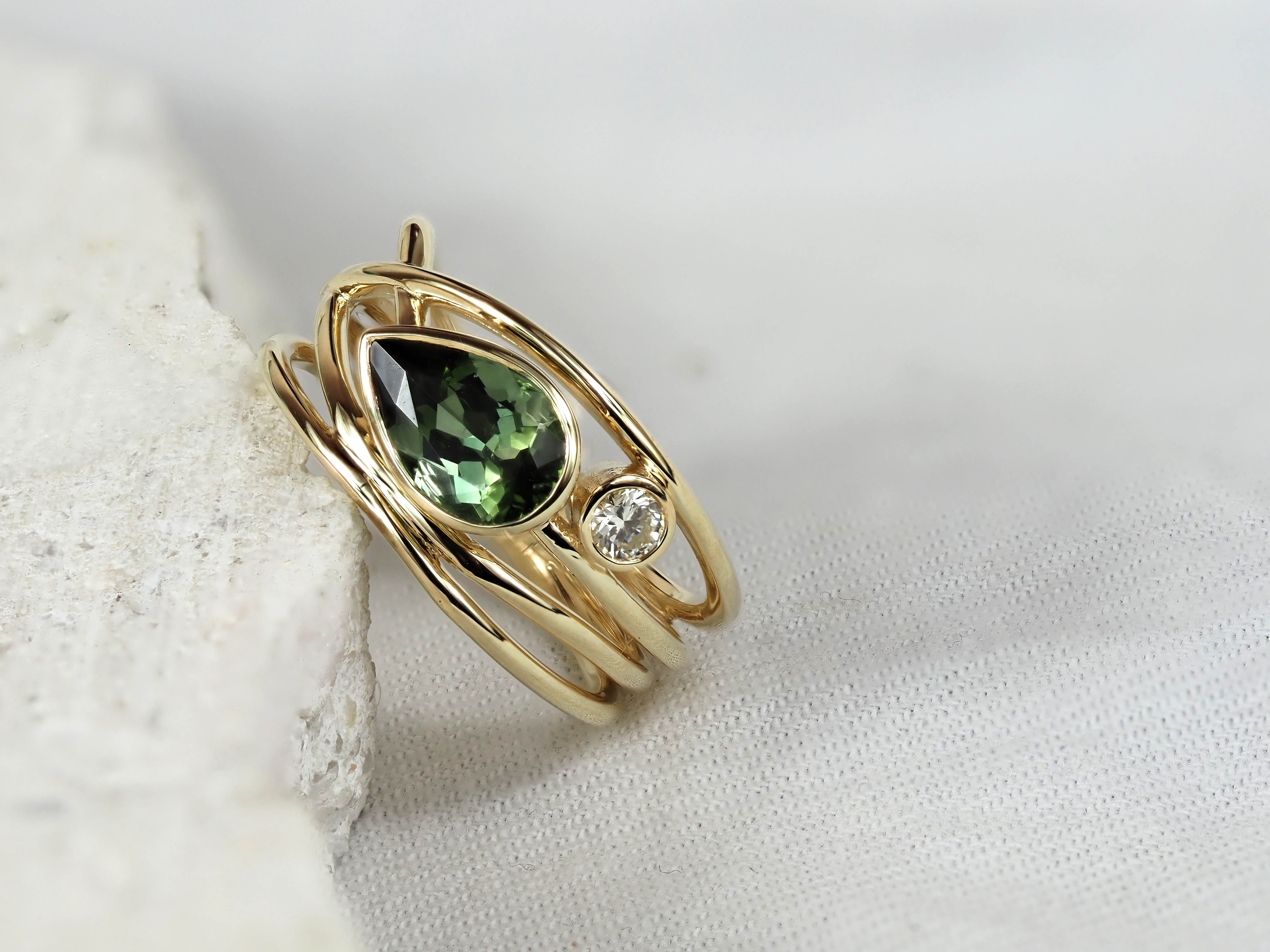 9ct Yellow Gold Green Tourmaline and Diamond Multi Wire Ring, 1.20ct Centre