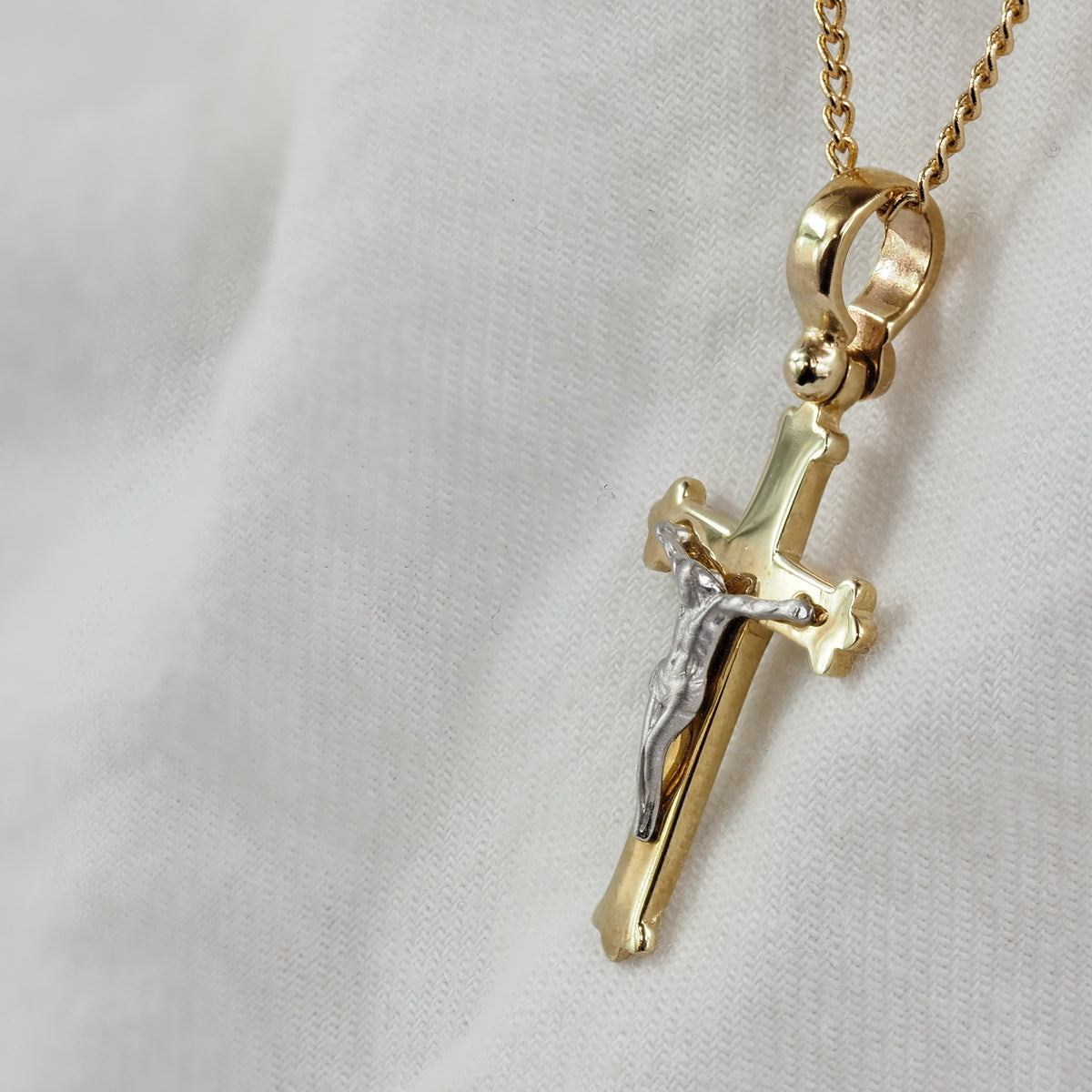 9ct Yellow and White Gold Crucifix