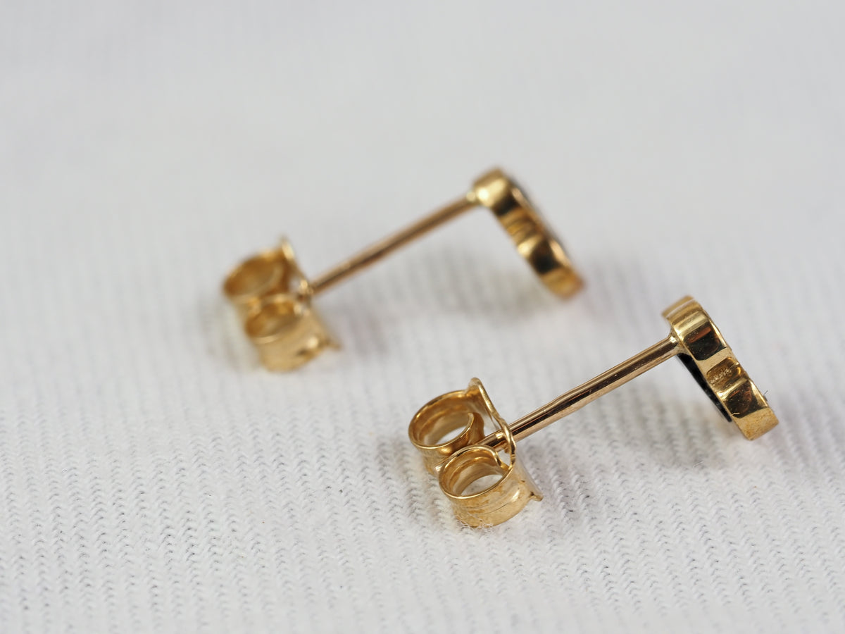 9ct Yellow Gold Onyx Flower Stud Earrings