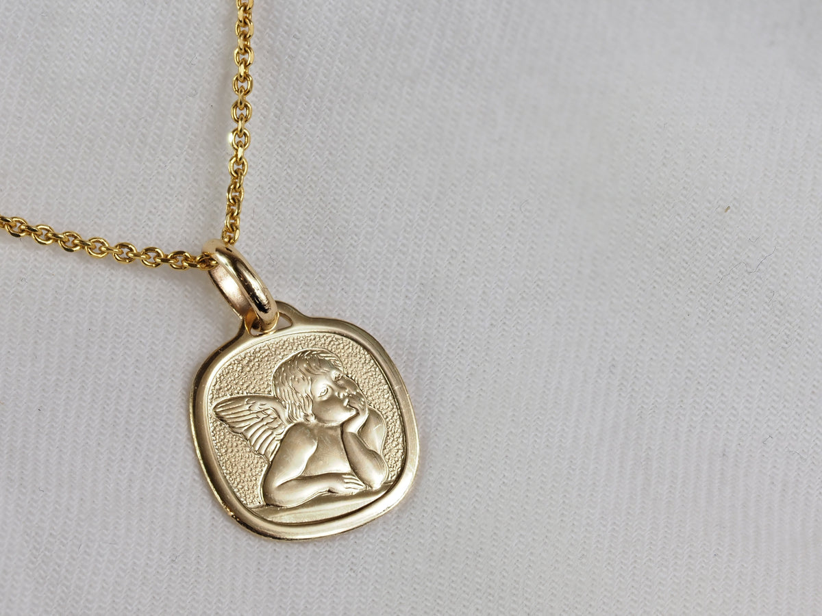9ct Yellow Gold Angel Medallion, 14mm