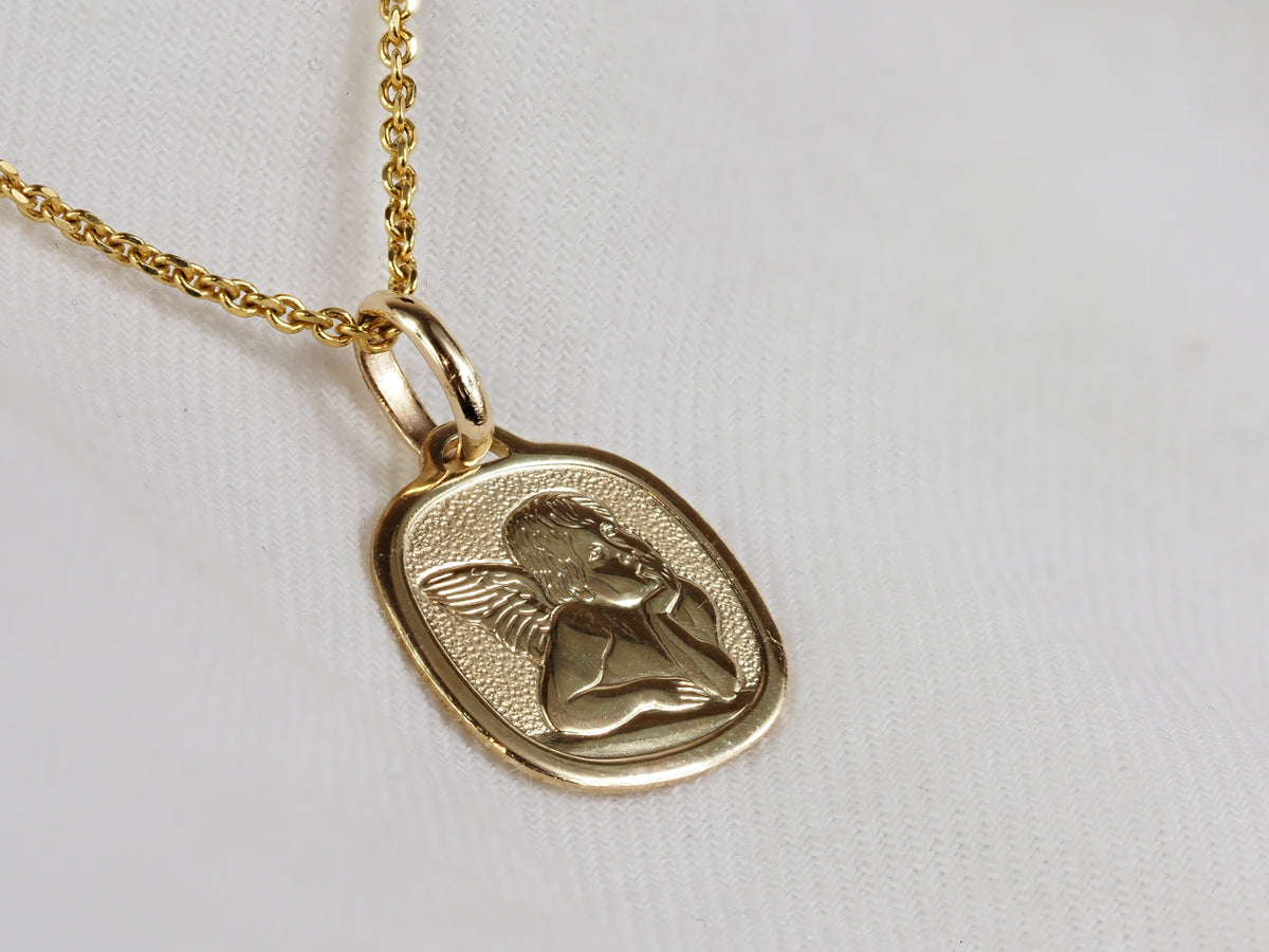9ct Yellow Gold Angel Medallion, 14mm