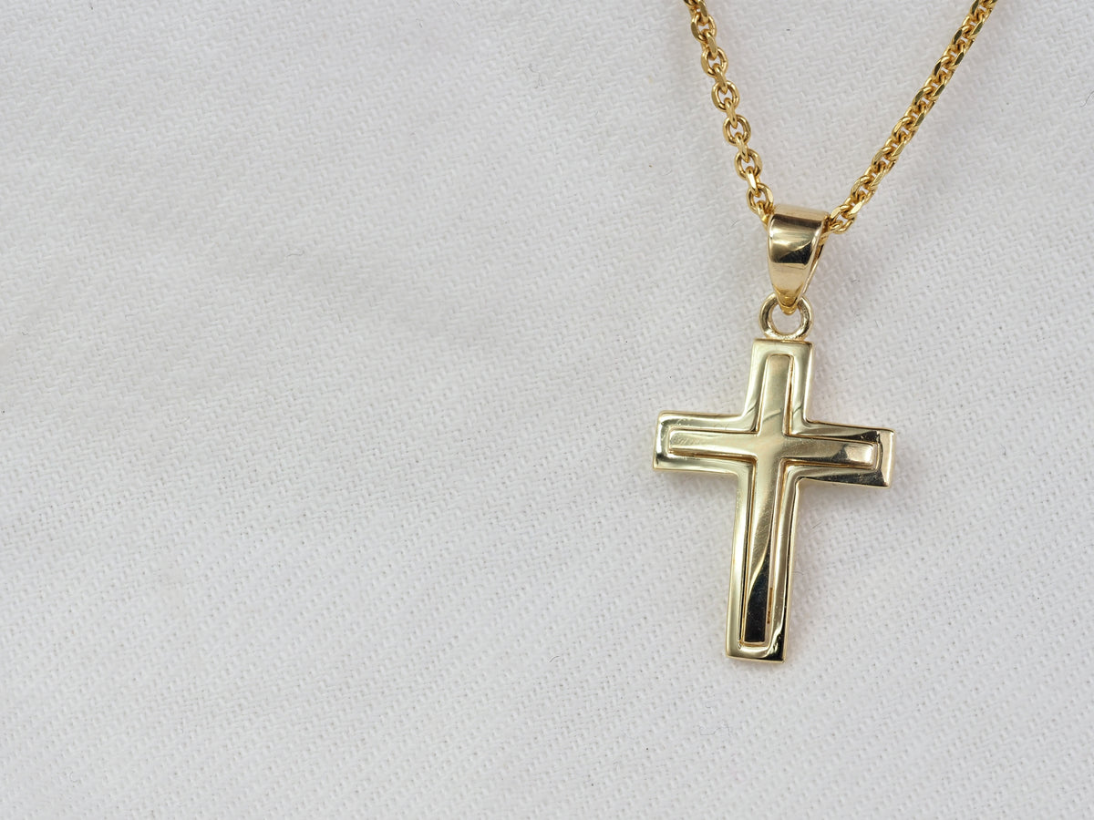 9ct Yellow Gold Cross Pendant, 17mm
