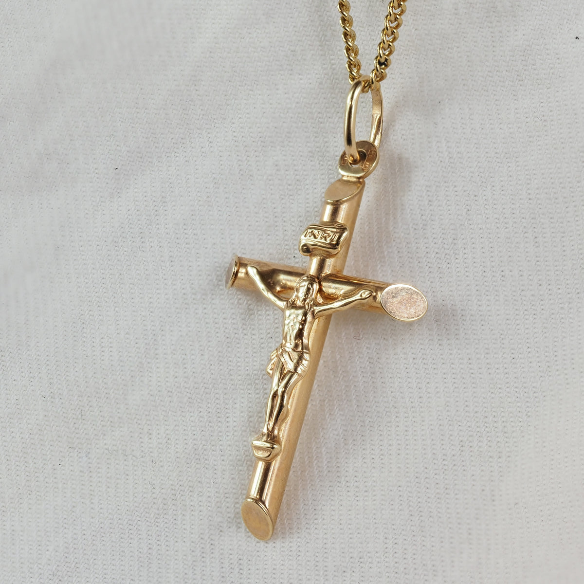9ct Yellow Gold Tube Crucifix Pendant