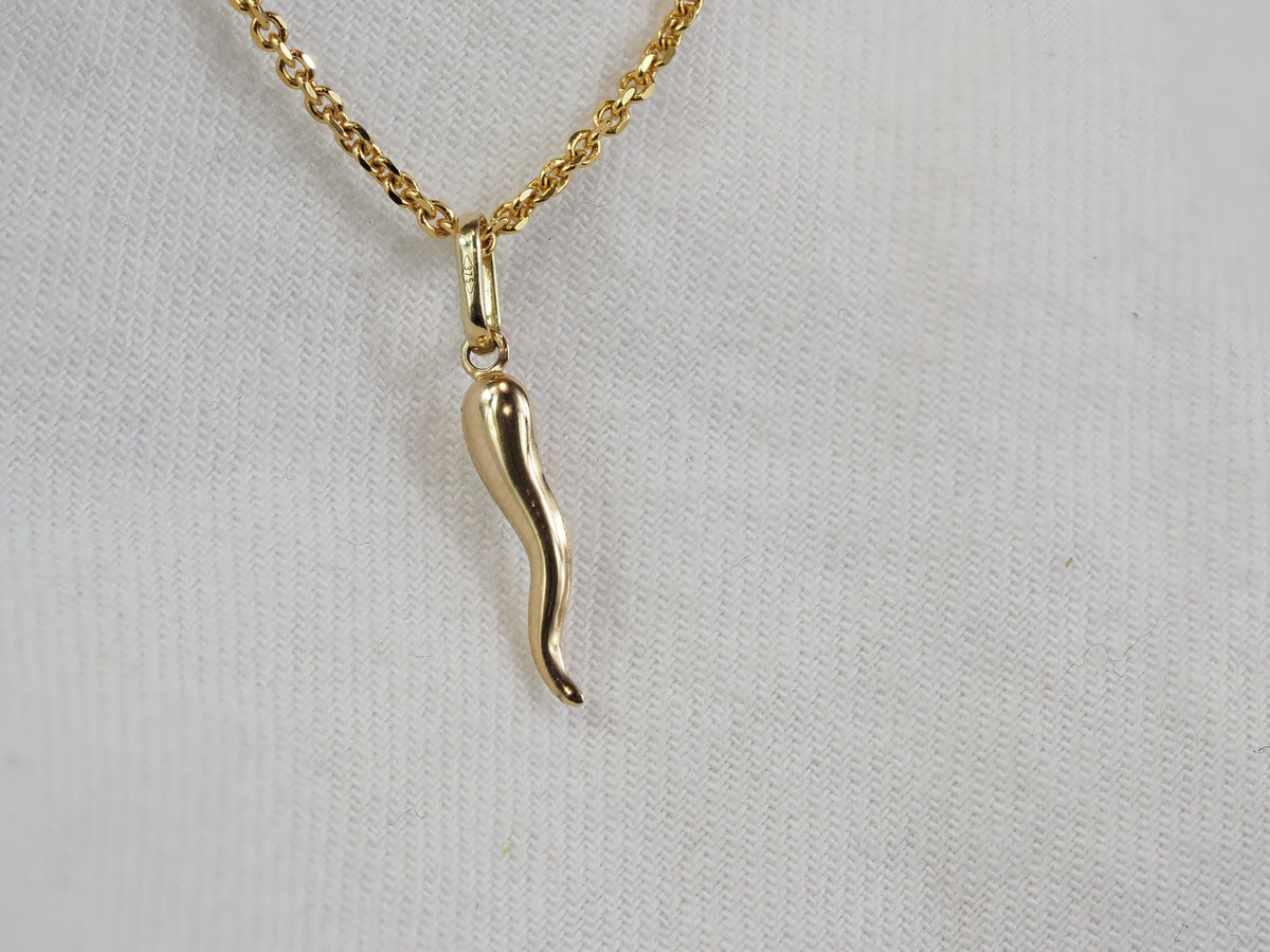 9ct Yellow Gold Horn Of Plenty Pendant, 13mm