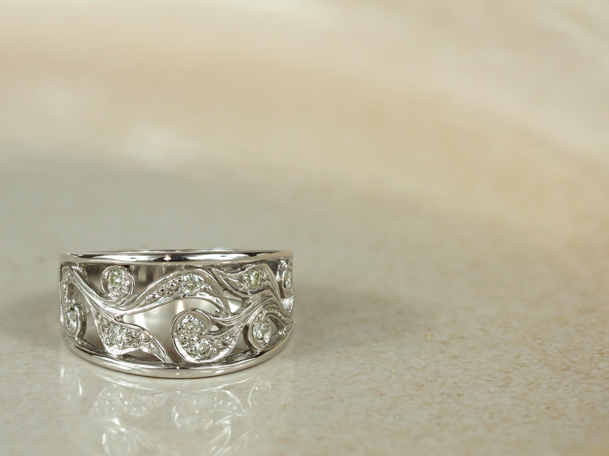 9ct White Gold Filigree Diamond Ring