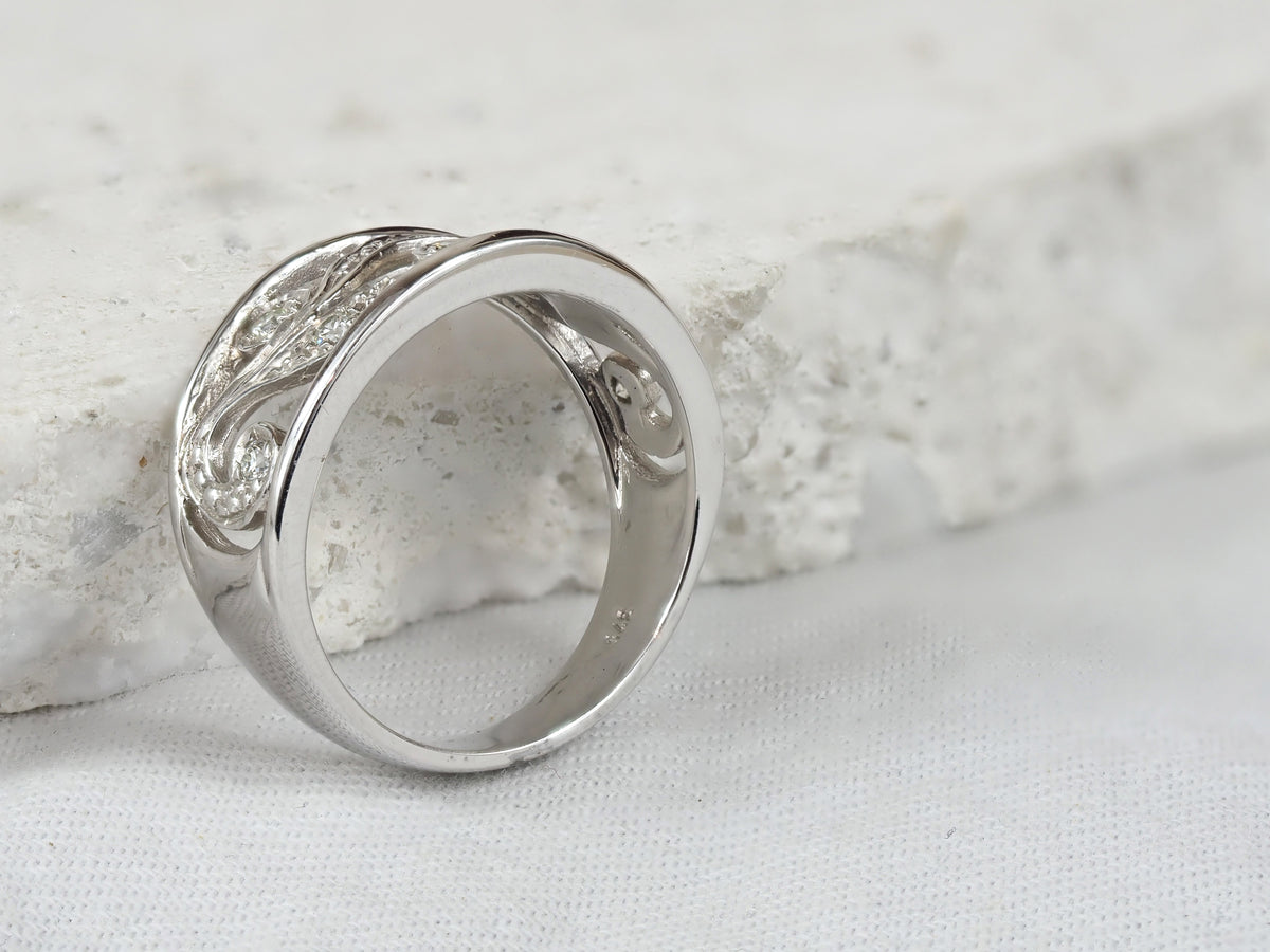9ct White Gold Filigree Diamond Ring