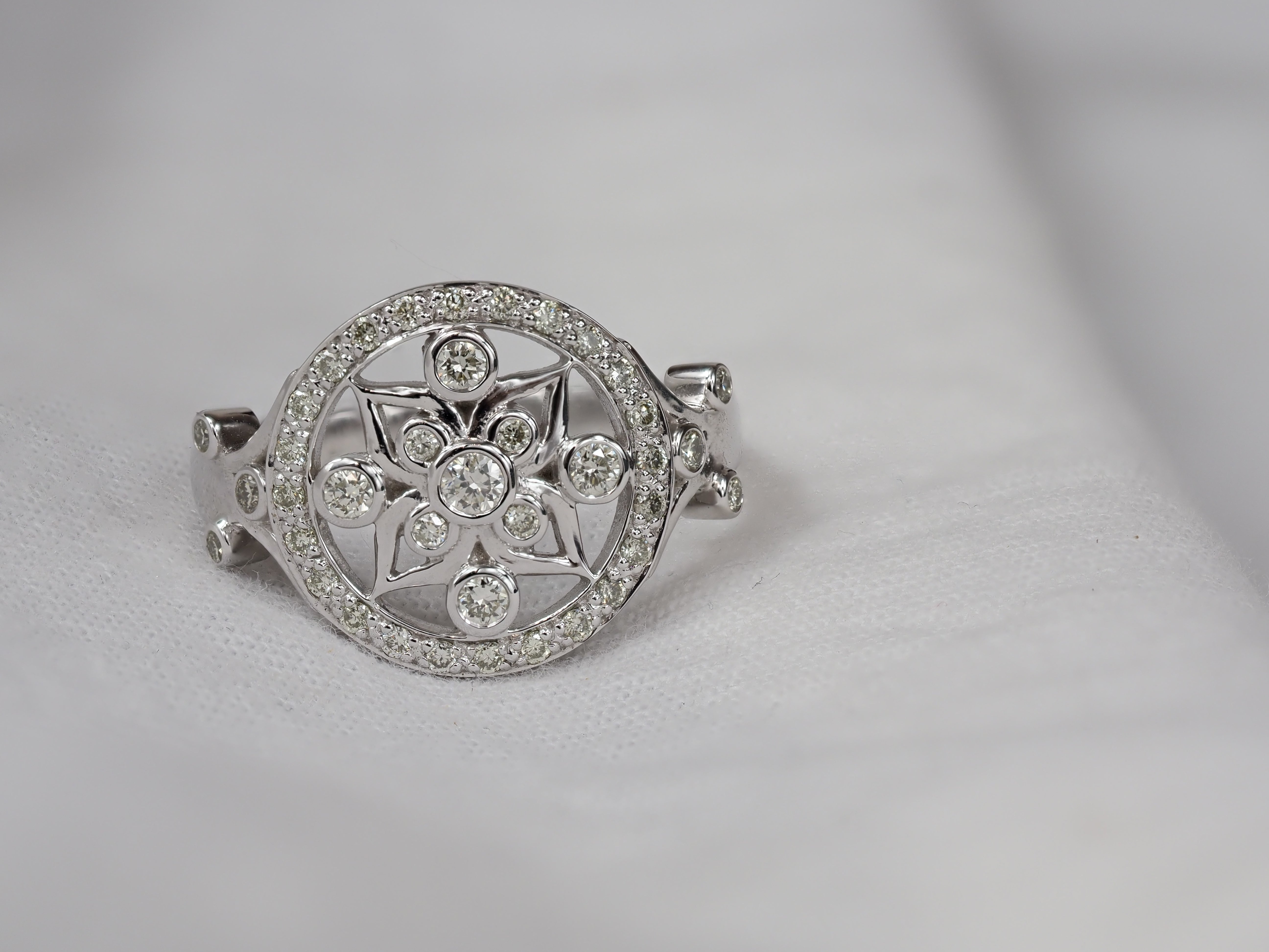 9ct White Gold Ornate filigree Diamond ring