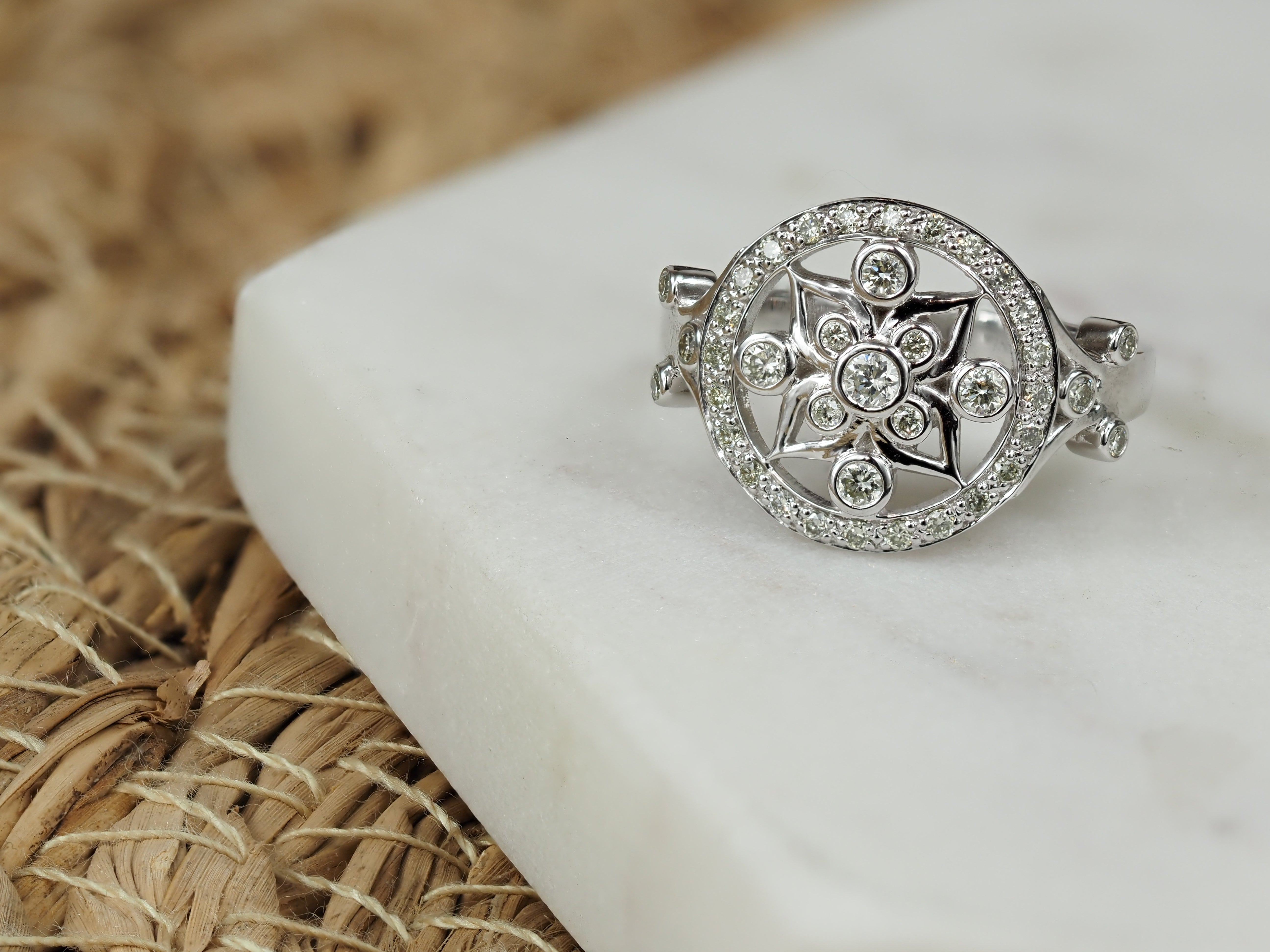 9ct White Gold Ornate filigree Diamond ring