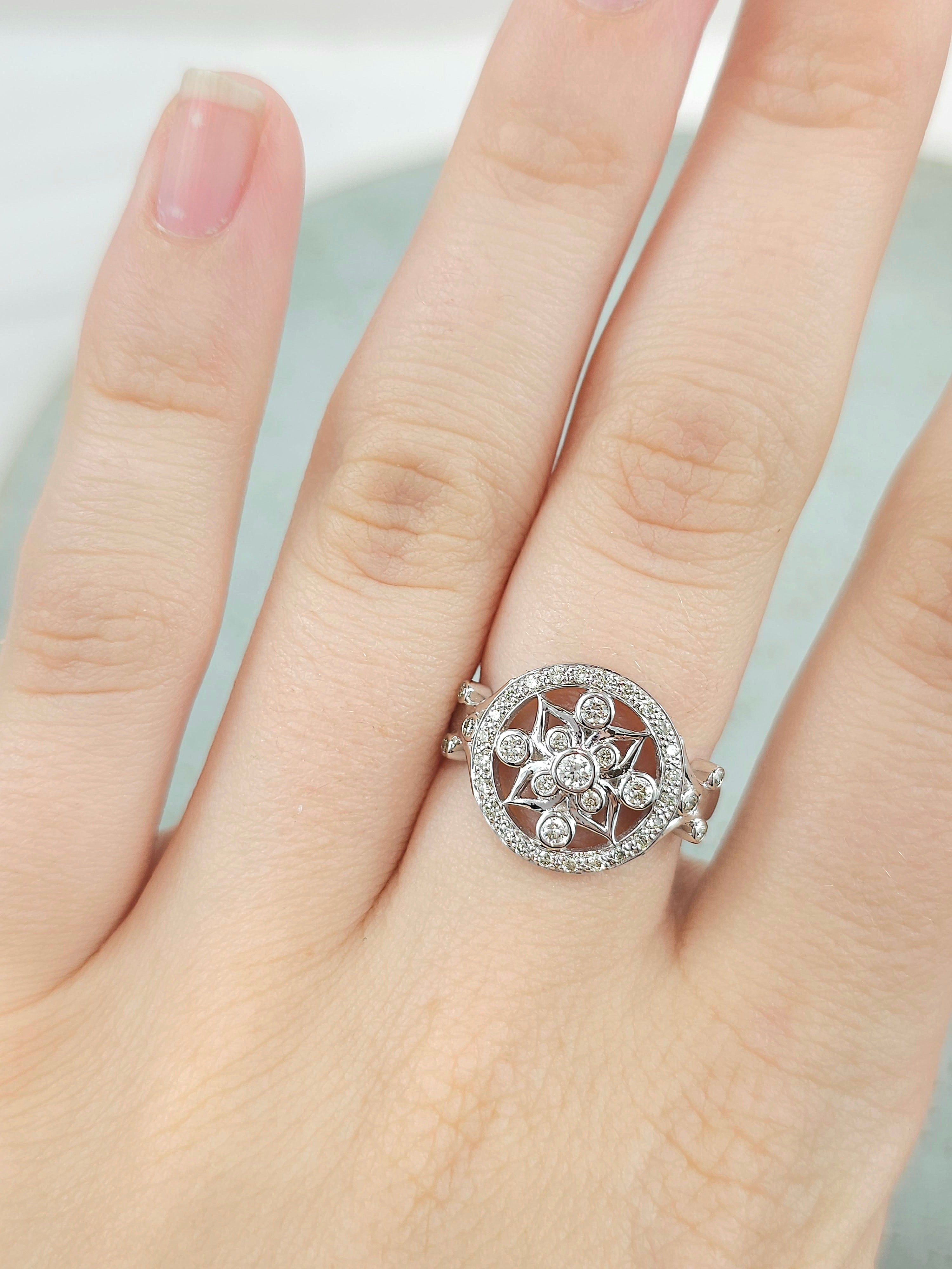 9ct White Gold Ornate filigree Diamond ring