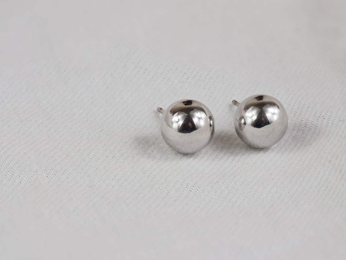 9ct White Gold 8mm Ball Stud Earrings