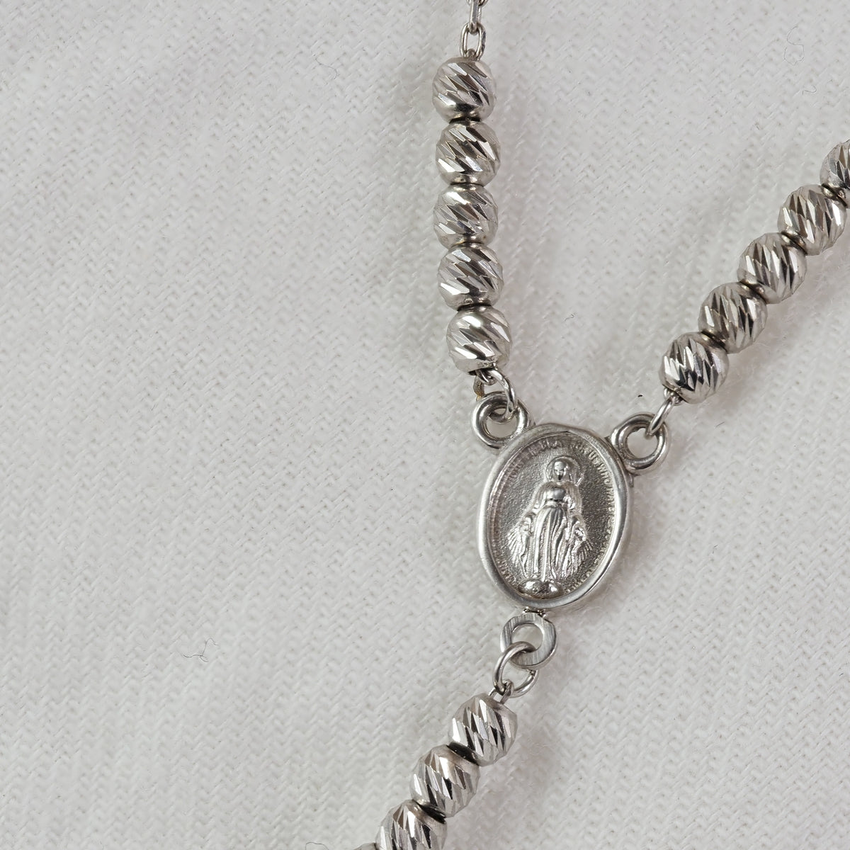 9ct White Gold Rosary Necklet