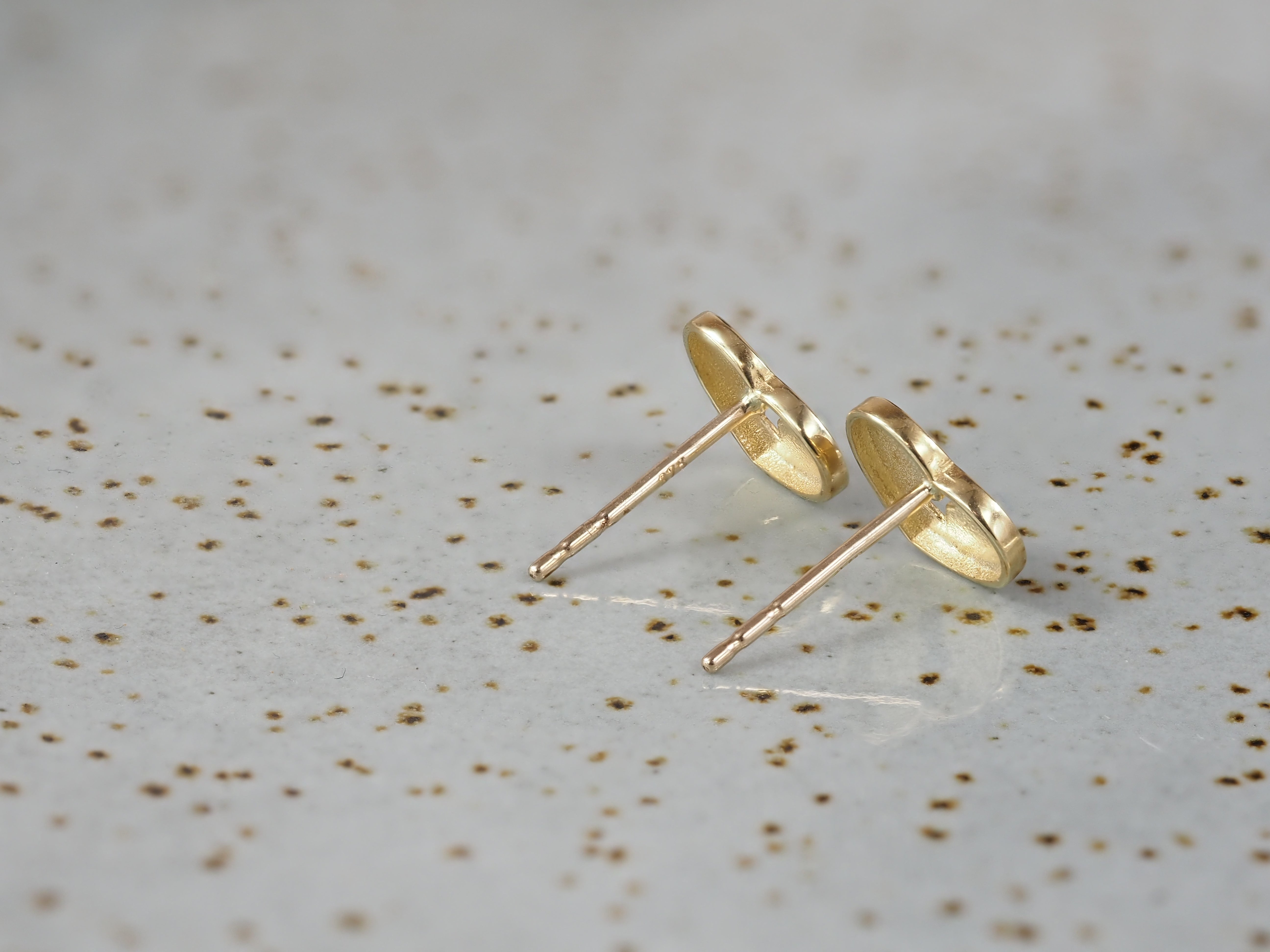 9ct Yellow Gold Lock Stud Earrings
