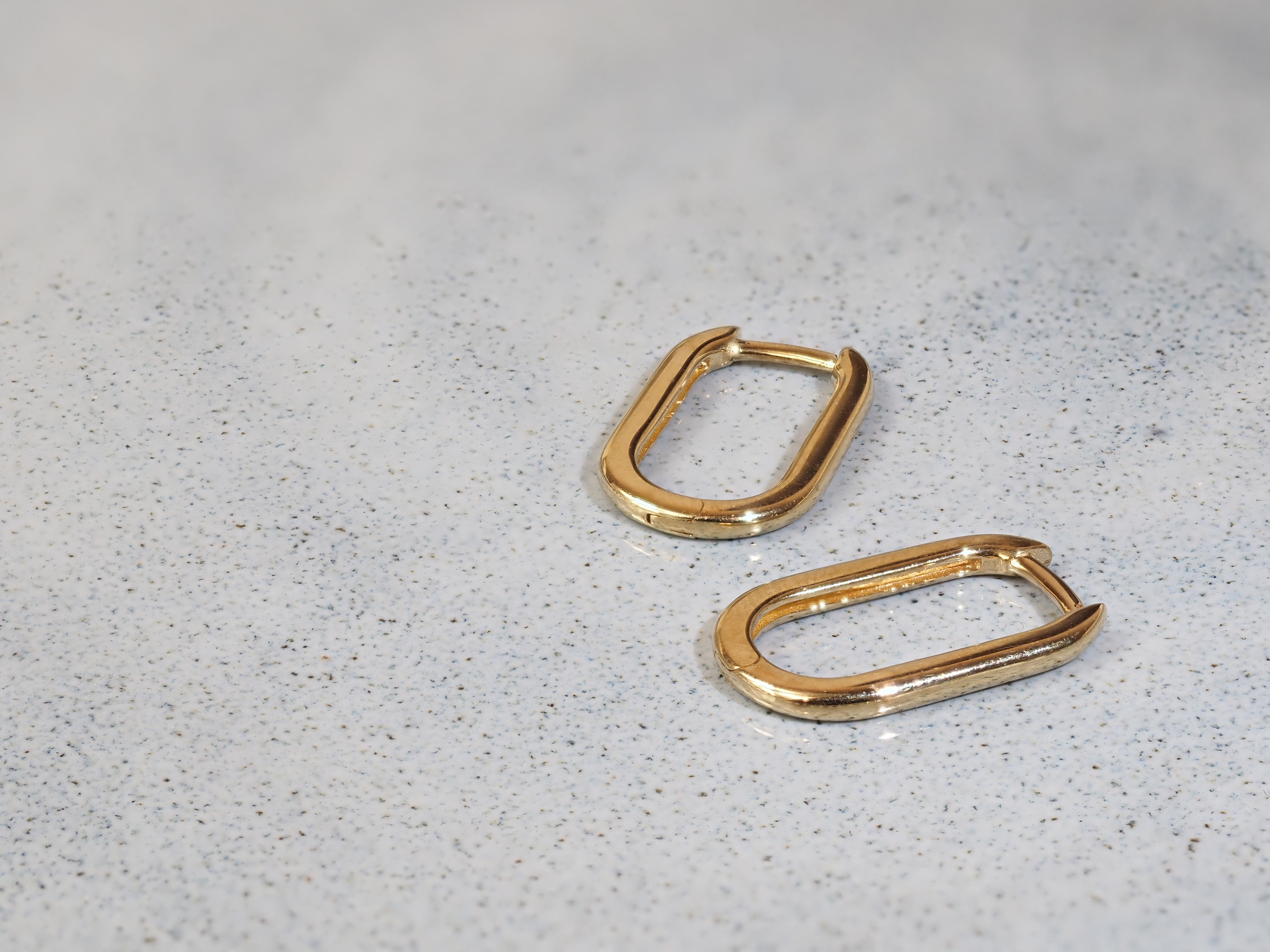 9ct Yellow Gold Paperclip Huggie Earrings