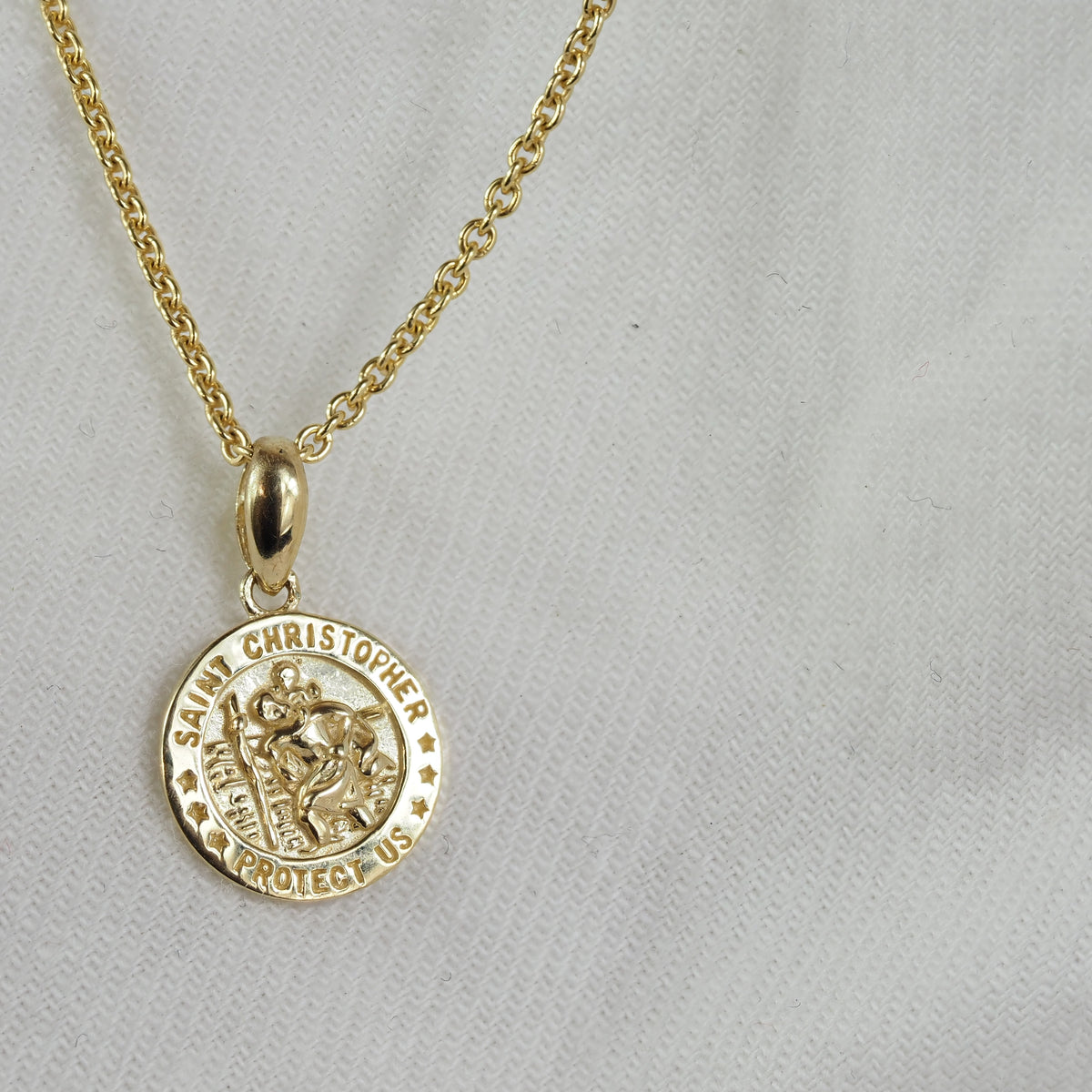 9ct Yellow Gold Round St Christopher Pendant, 6mm