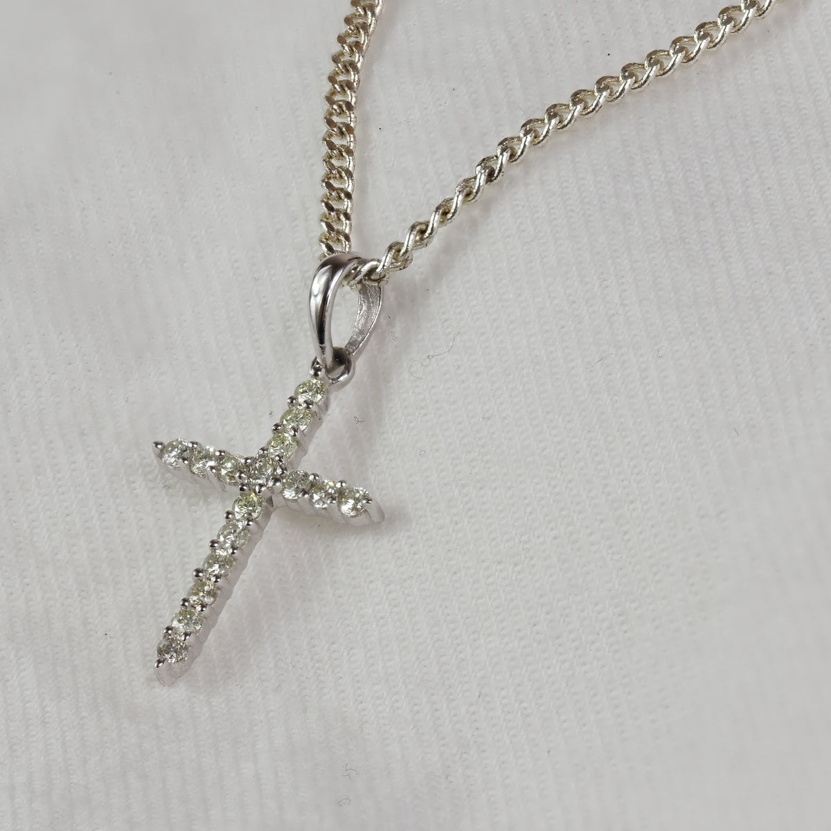 9ct White Gold Diamond Cross Pendant, 17mm
