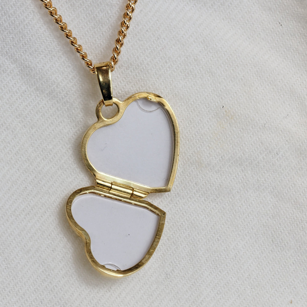 9ct Yellow Gold Beaded Heart Locket, 15mm