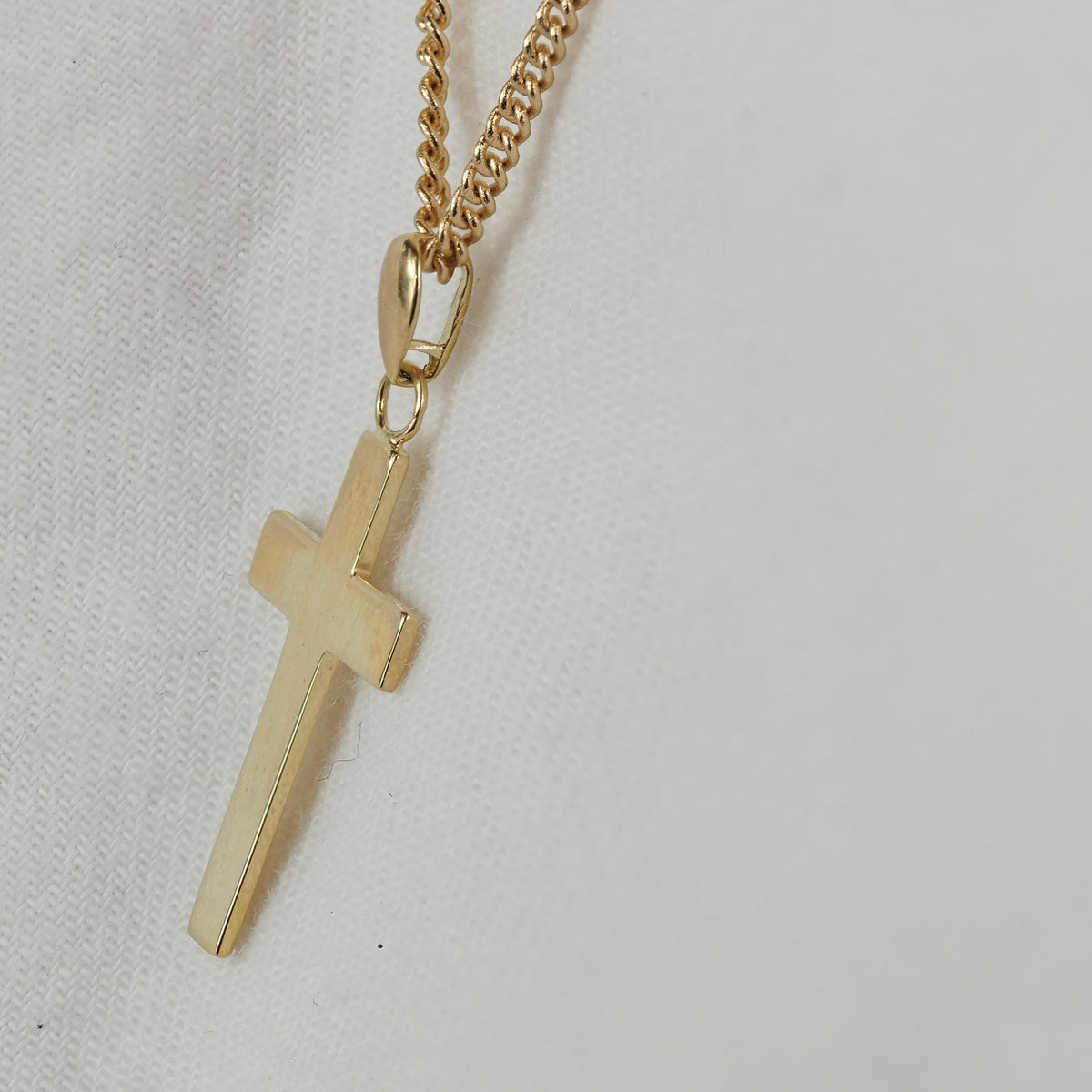 9ct Yellow Gold Flat Cross Pendant, 20mm