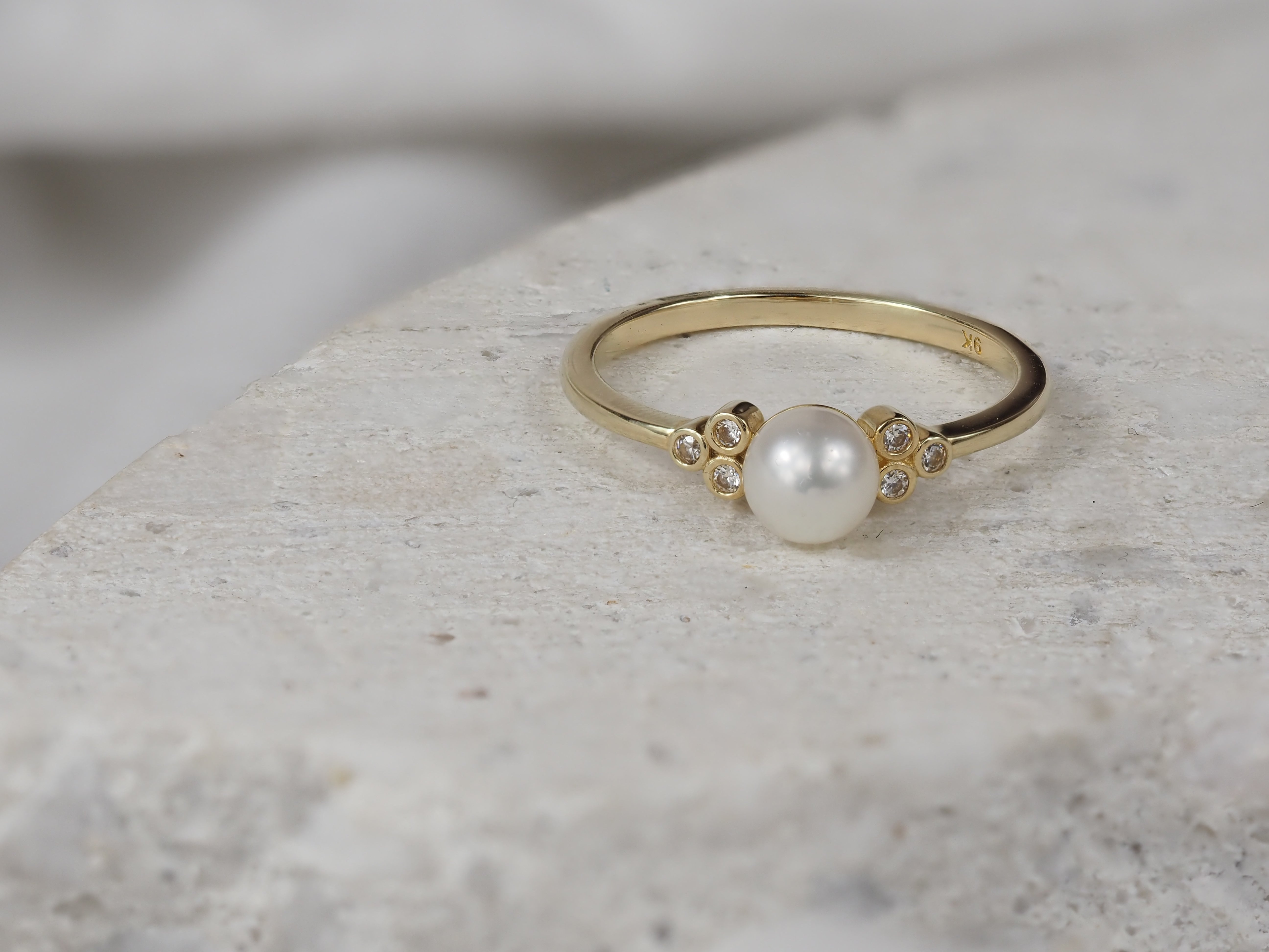 9ct Yellow Gold Freshwater Pearl Ring