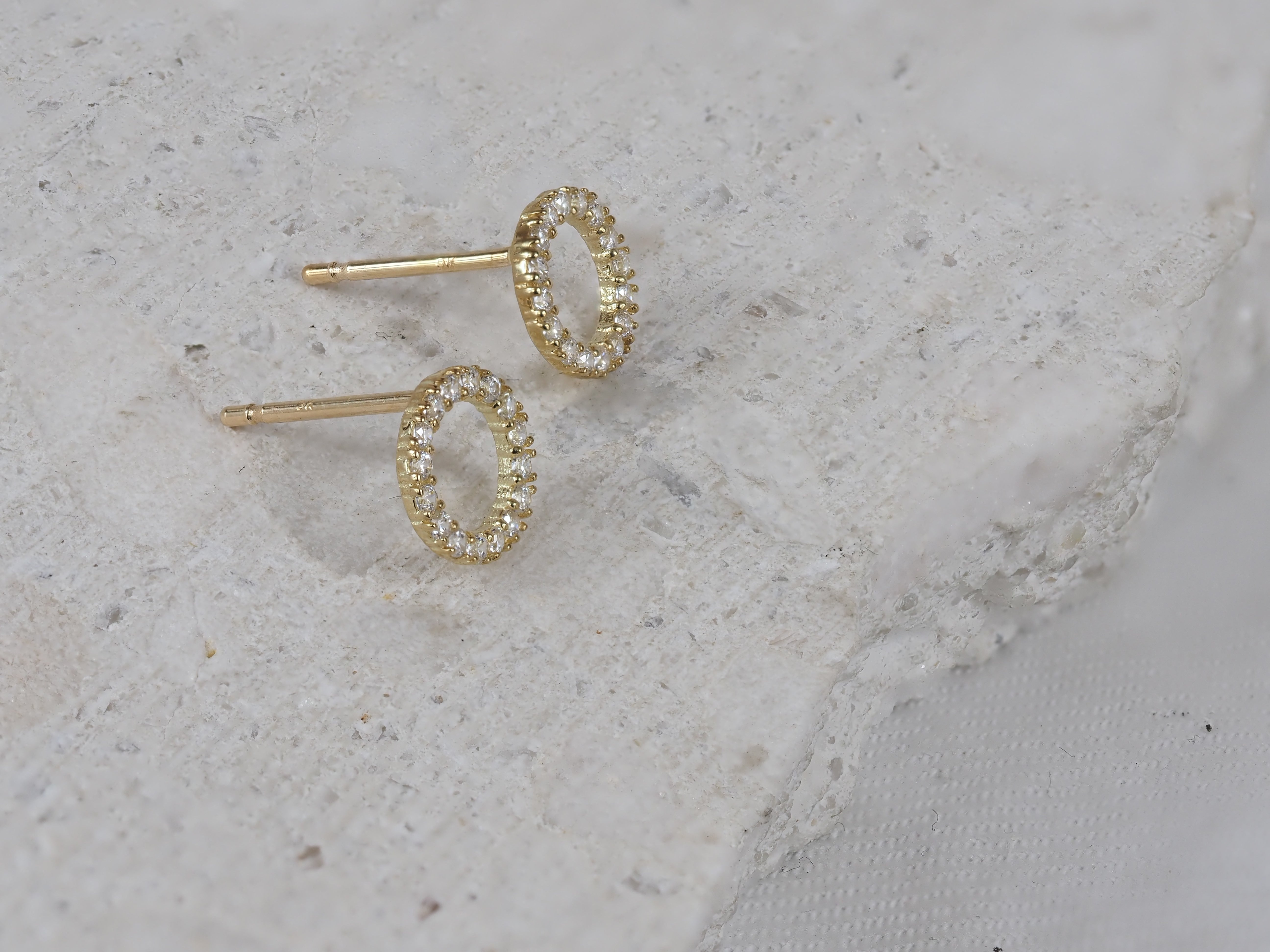 9ct Yellow Gold Open Circle Stud Earrings