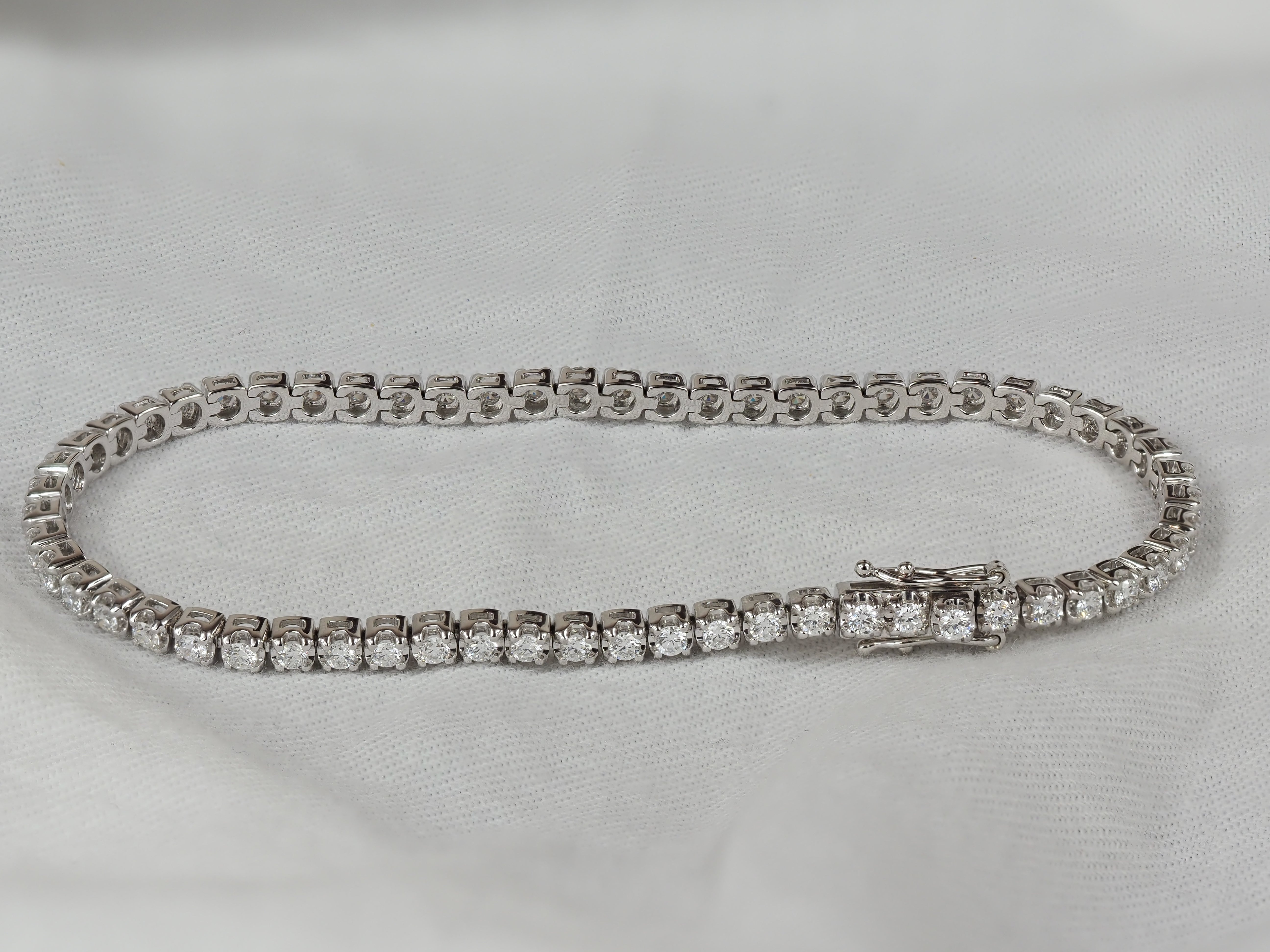 9ct White Gold Lab-Grown Diamond Tennis Bracelet, 2ct Total