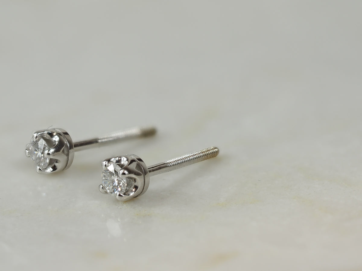 18ct White Gold Diamond Stud Earrings, 0.20ct Total