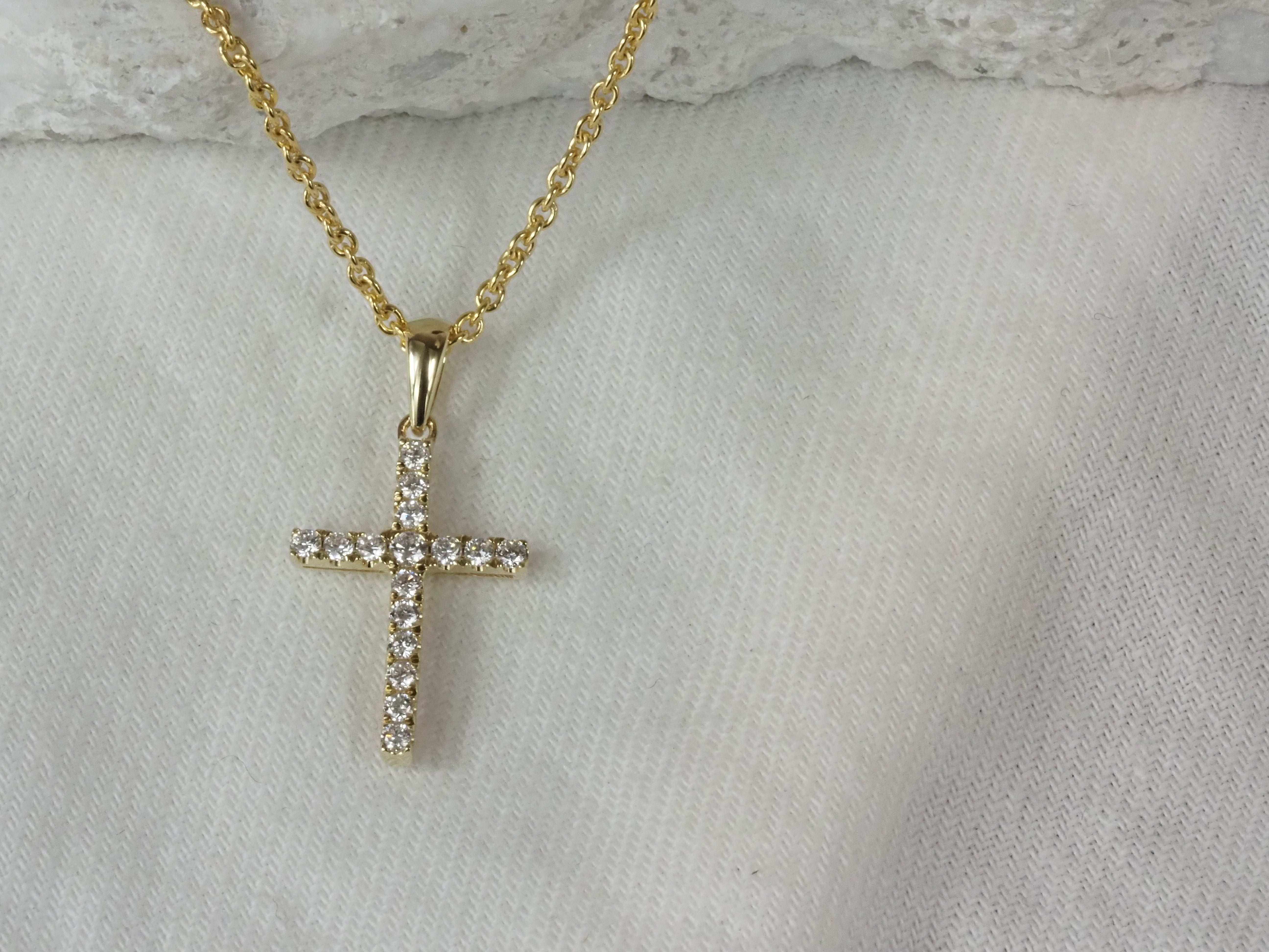 9ct Yellow Gold Diamond Cross Pendant, 0.15ct Total