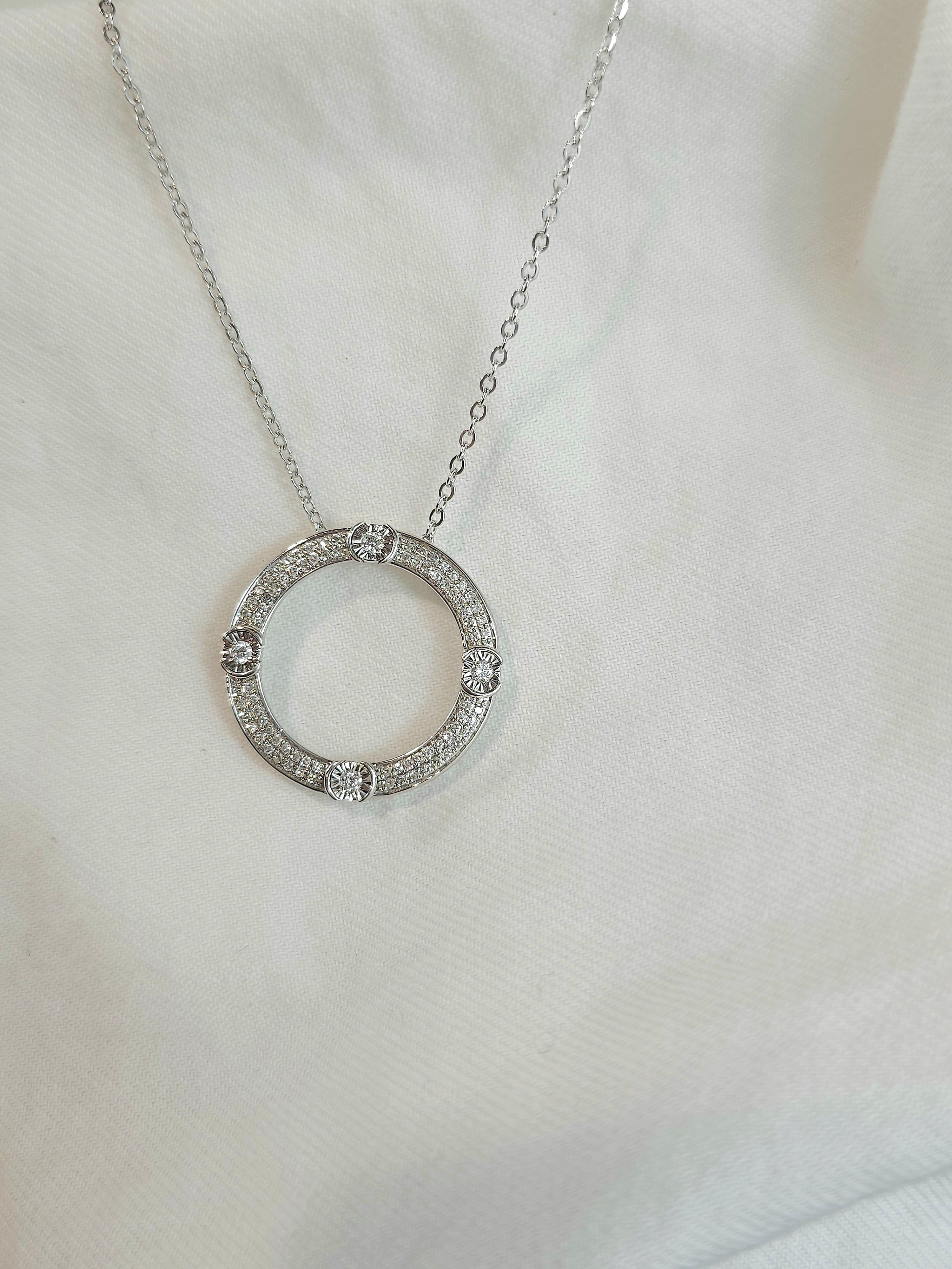 9ct White Gold Diamond circle pendant, 0.25ct total