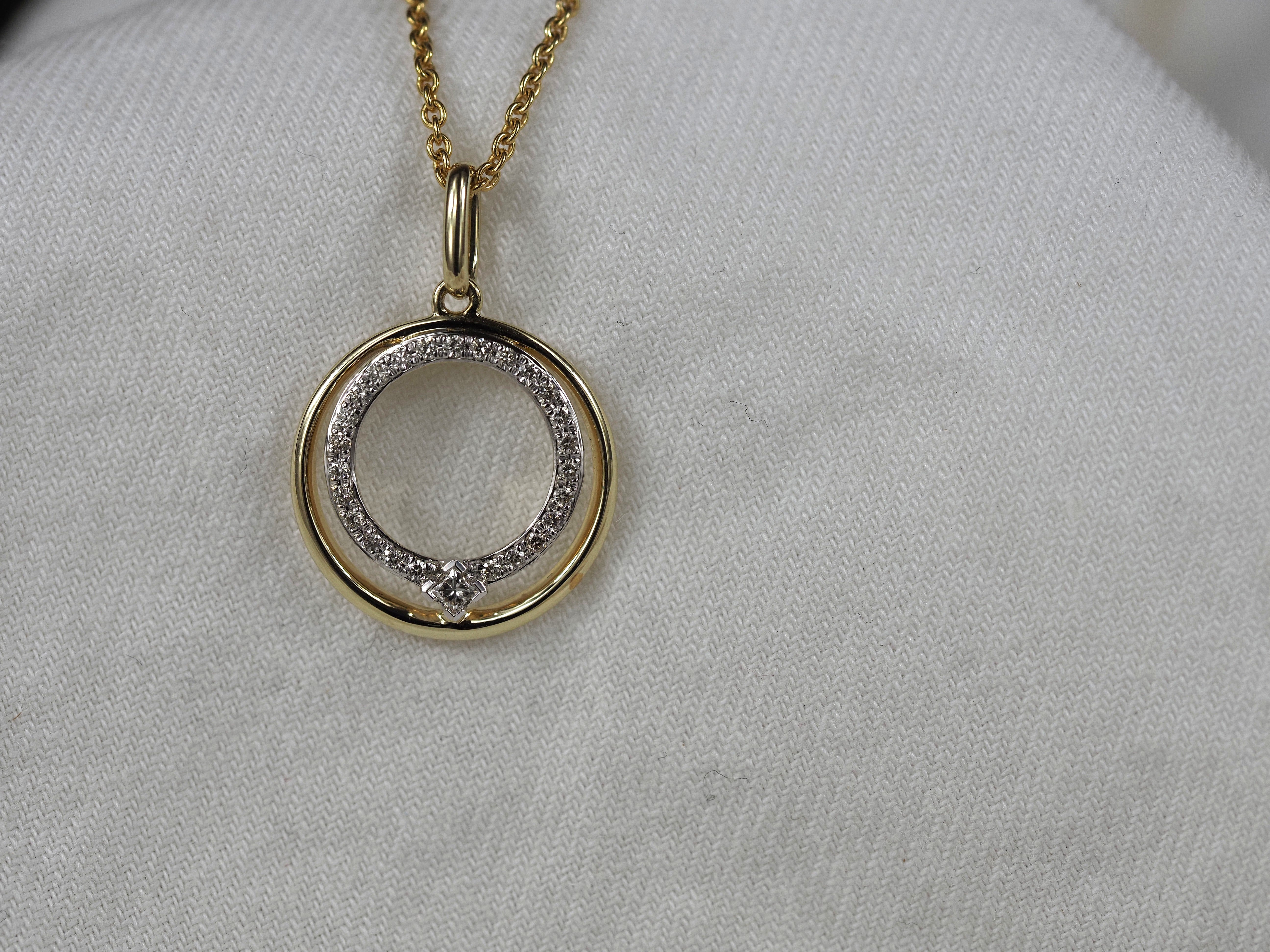 9ct Yellow and White Gold Open Circle Diamond Pendant, 0.161ct total