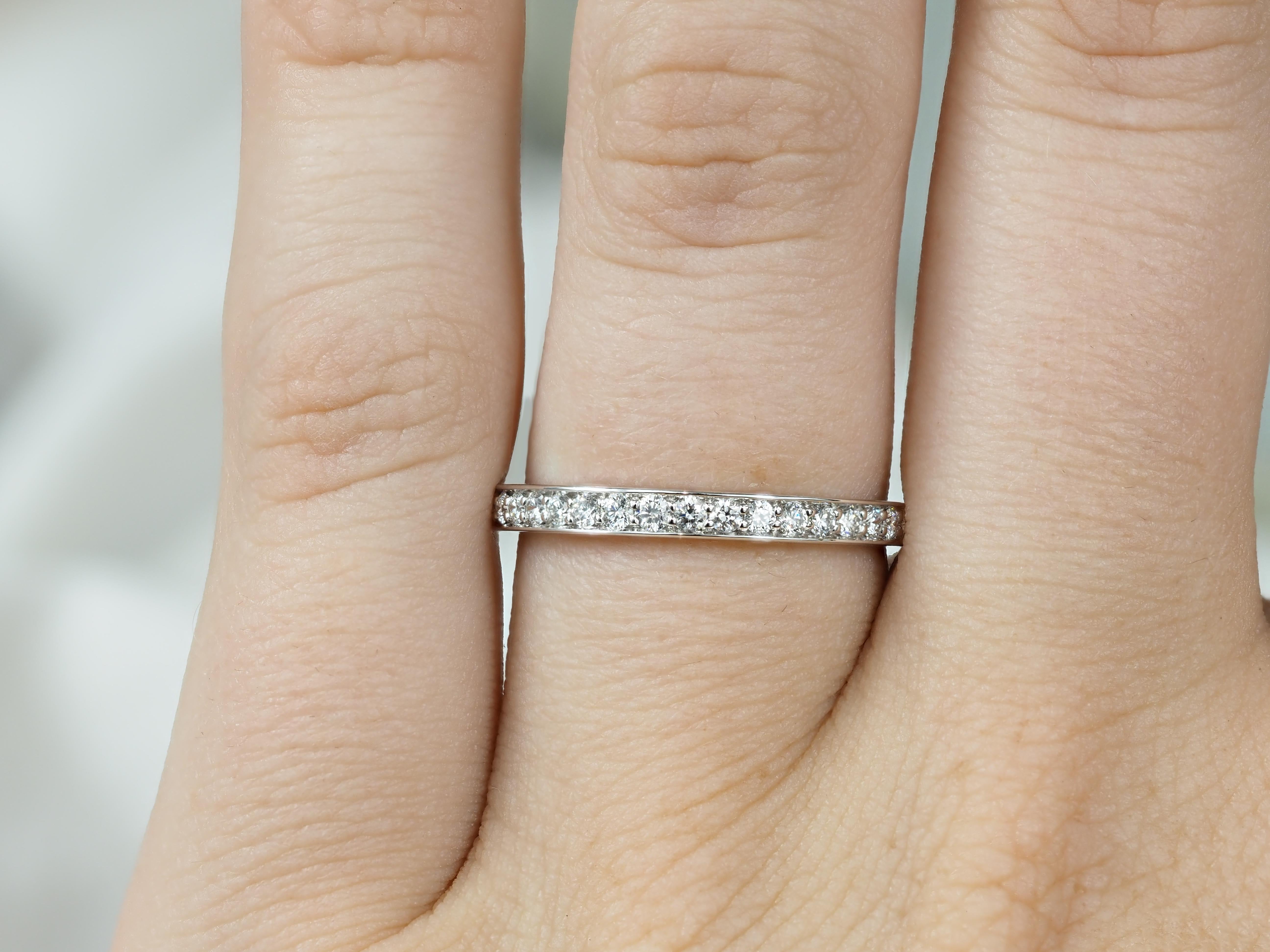 18ct Yellow and White gold Round Brilliant cut Diamond Ring, 0.26ct total